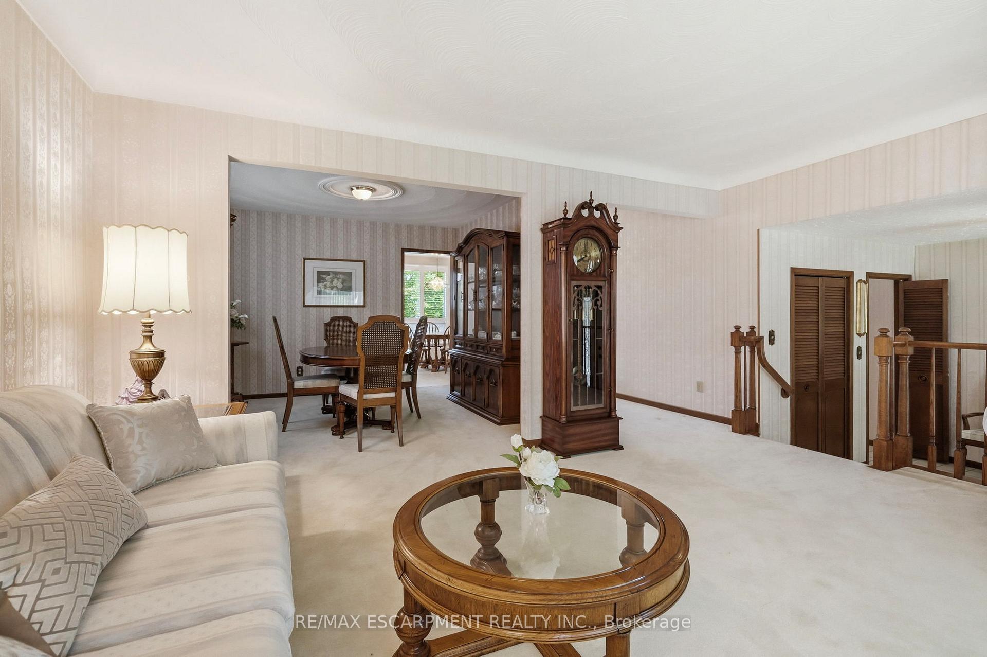 Photo 6 of 11 Tanera Crescent, St. Catharines, Carlton/Bunting — HOMEH