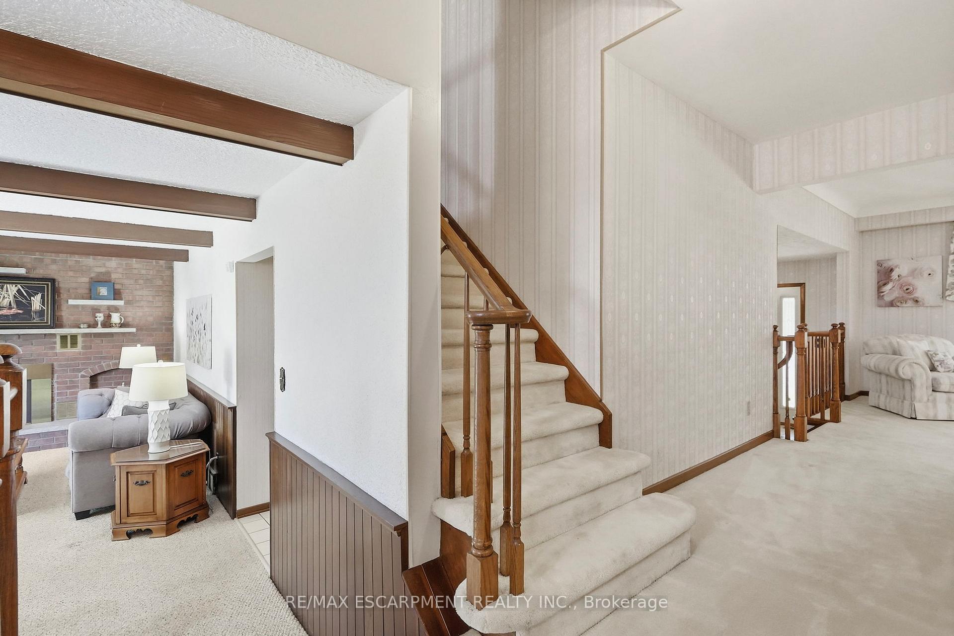 Photo 13 of 11 Tanera Crescent, St. Catharines, Carlton/Bunting — HOMEH