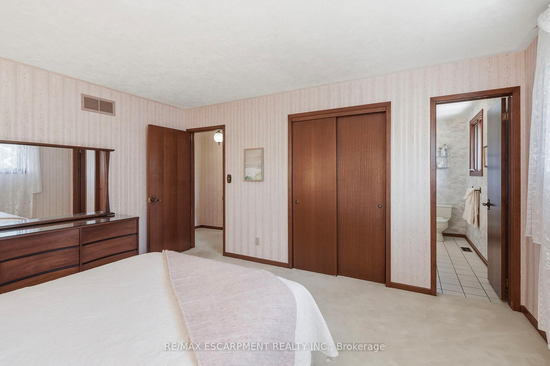 Photo 16 of 11 Tanera Crescent, St. Catharines, Carlton/Bunting — HOMEH