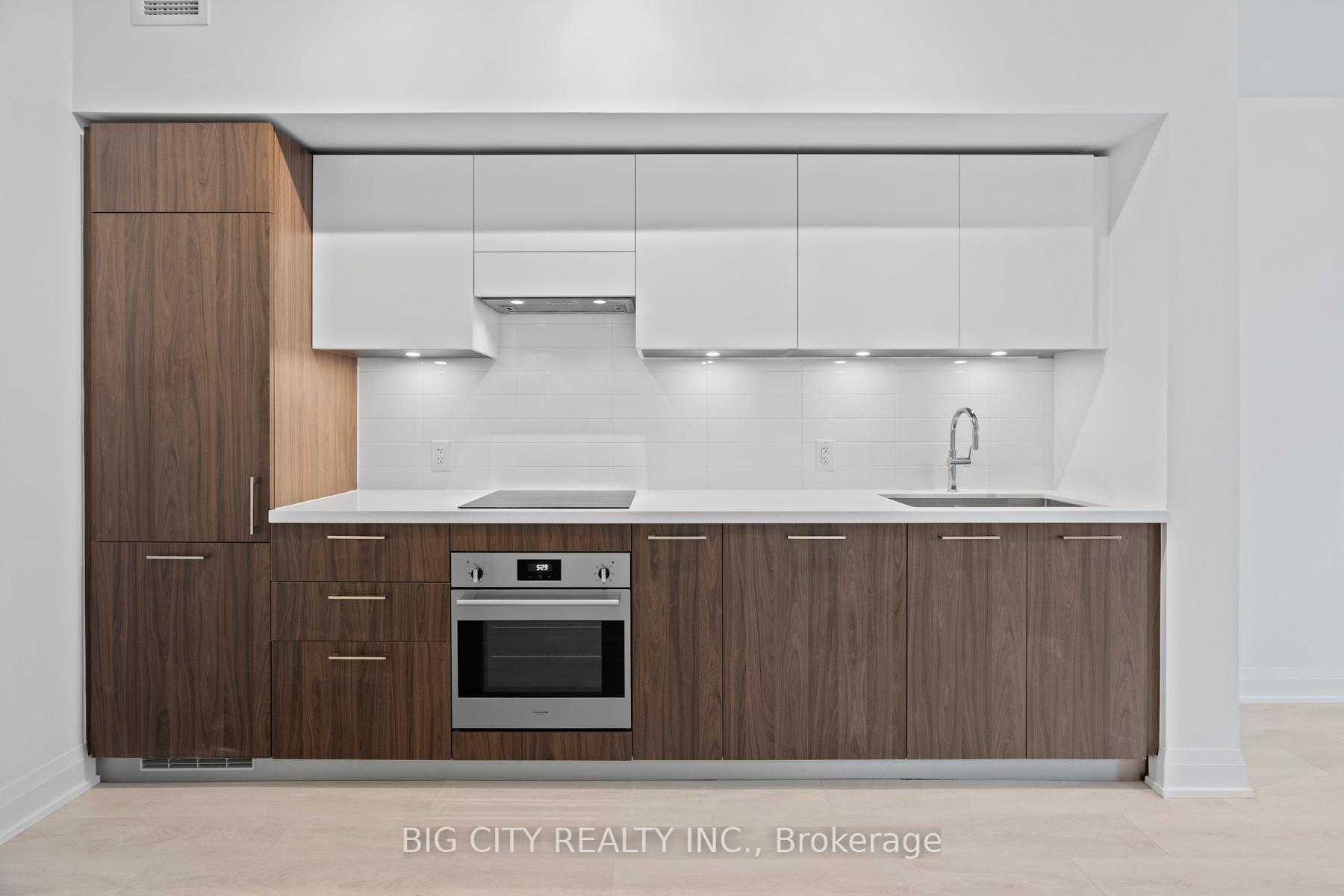 Photo 5 of Unit 603, 33 Frederick Todd Way, Toronto, Thorncliffe Park — HOMEH