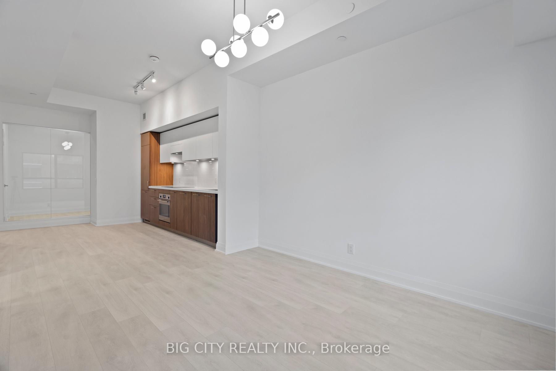 Photo 10 of Unit 603, 33 Frederick Todd Way, Toronto, Thorncliffe Park — HOMEH