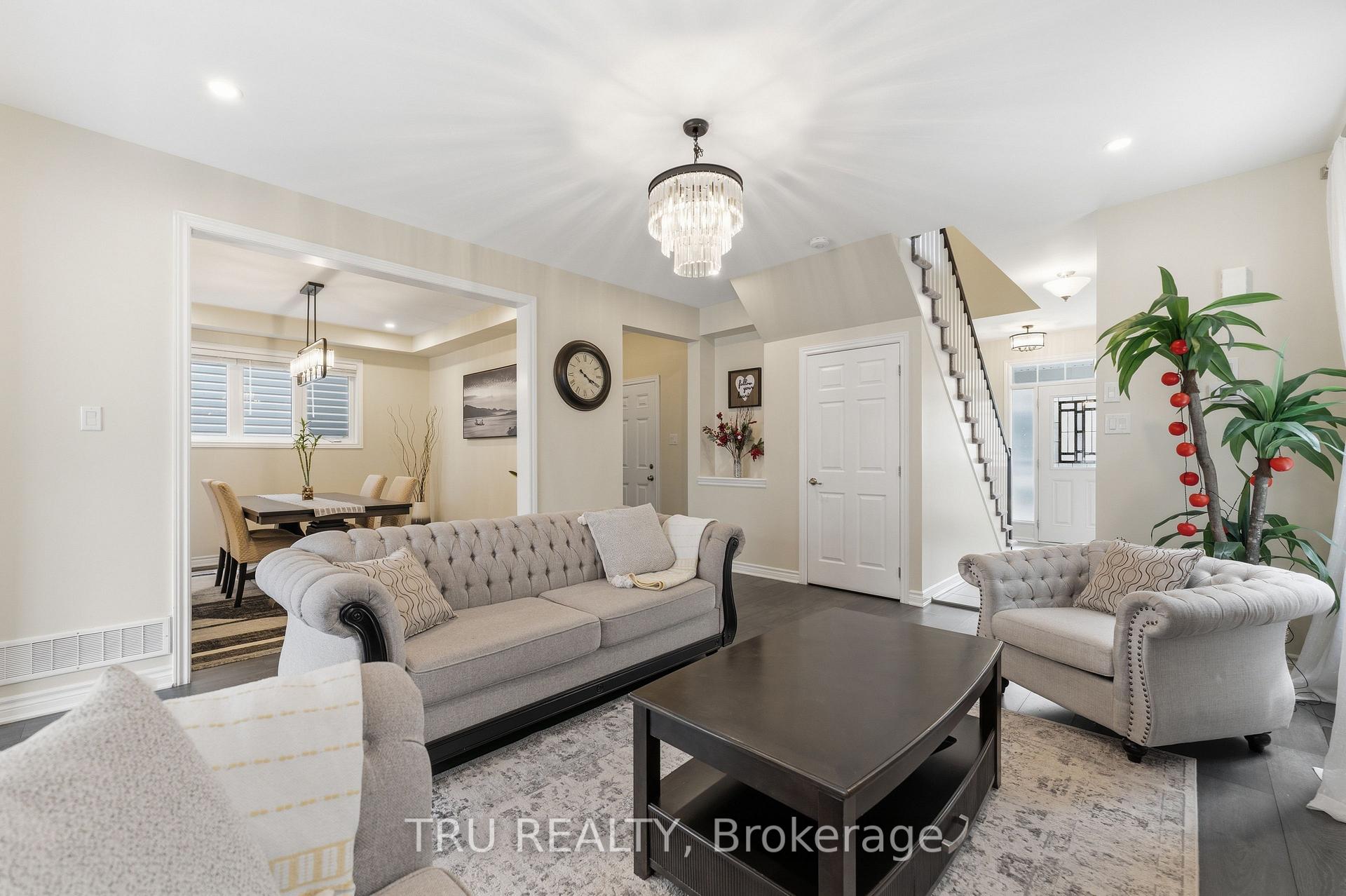 Photo 13 of 344 Sweetclover Way, Ottawa, Avalon West — HOMEH