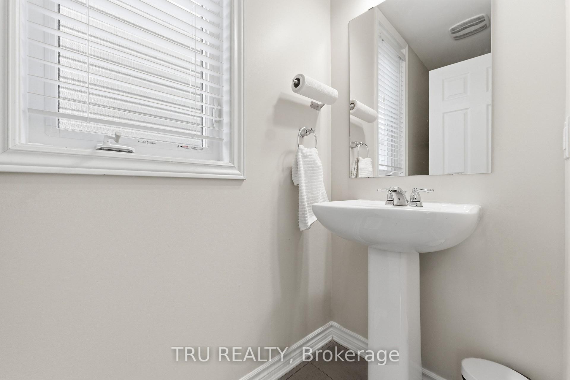 Photo 20 of 344 Sweetclover Way, Ottawa, Avalon West — HOMEH