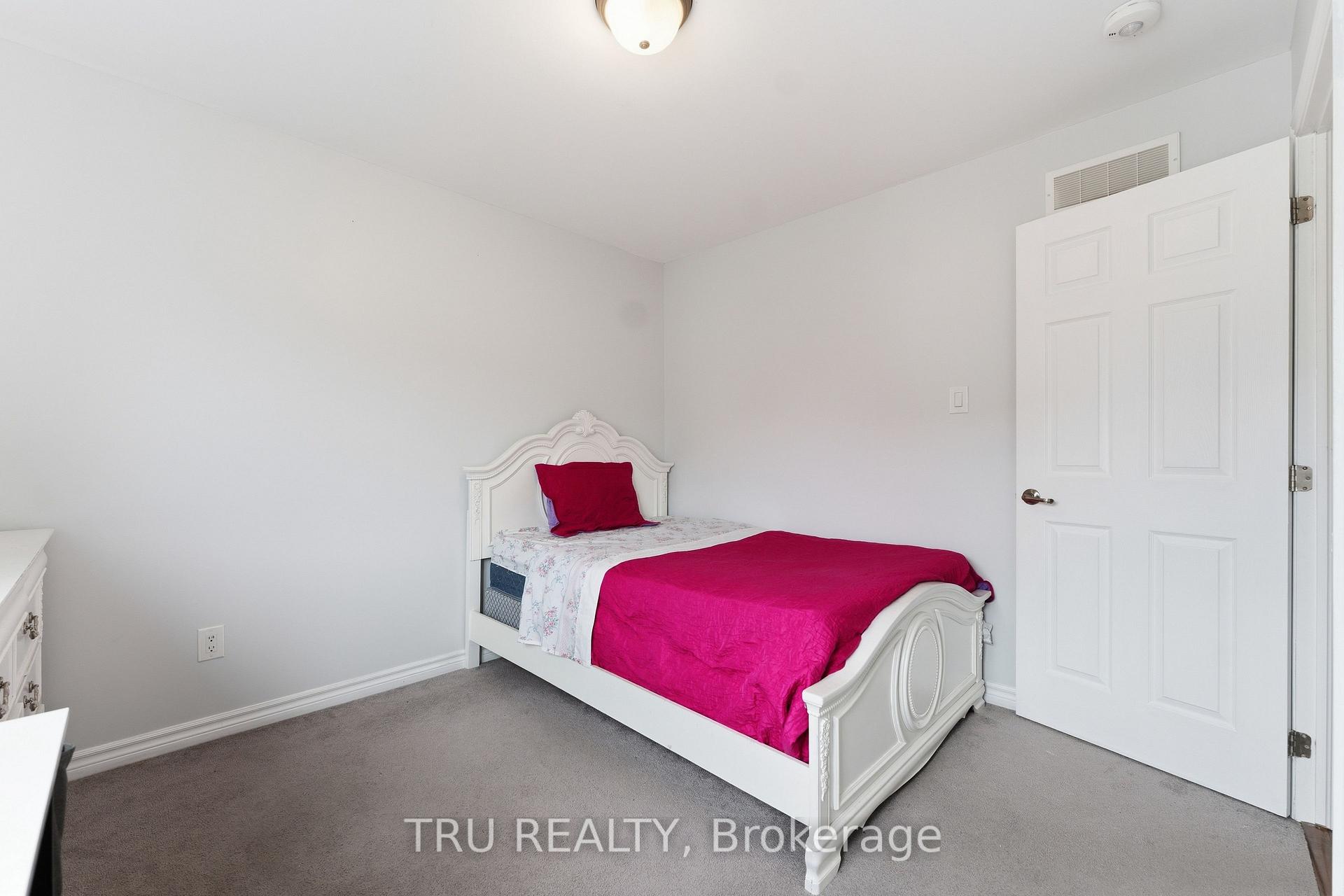 Photo 31 of 344 Sweetclover Way, Ottawa, Avalon West — HOMEH