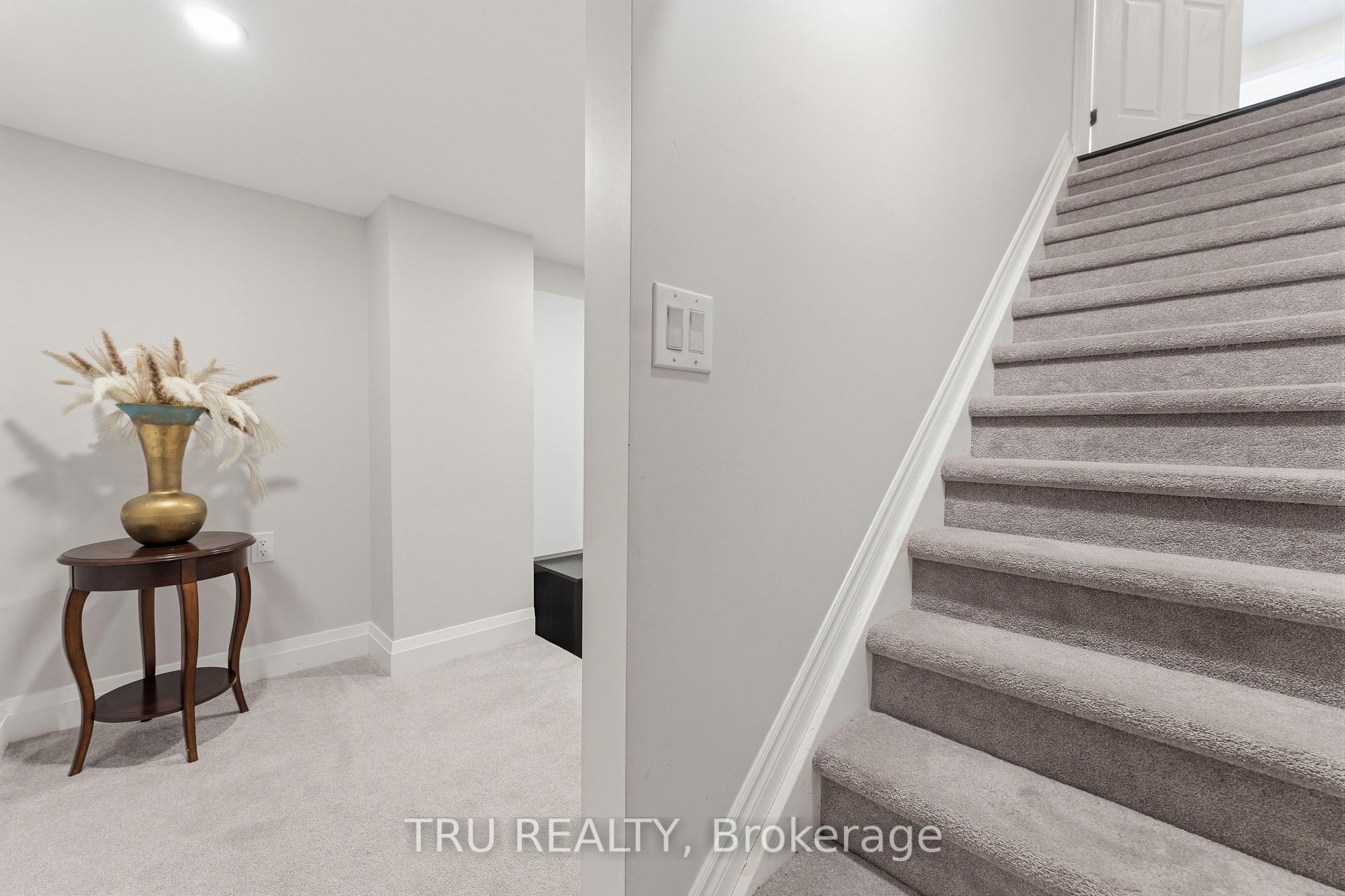 Photo 37 of 344 Sweetclover Way, Ottawa, Avalon West — HOMEH