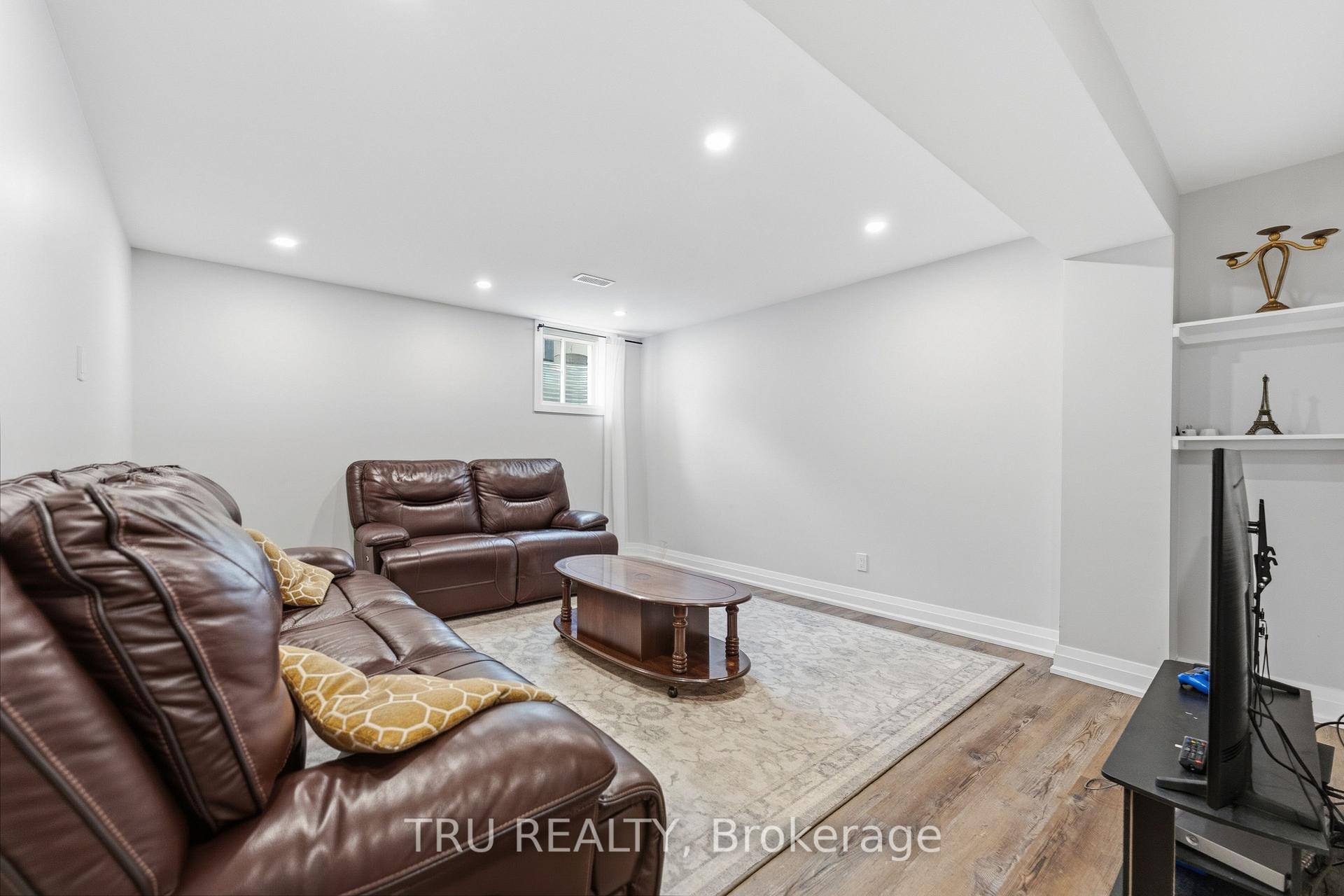 Photo 45 of 344 Sweetclover Way, Ottawa, Avalon West — HOMEH
