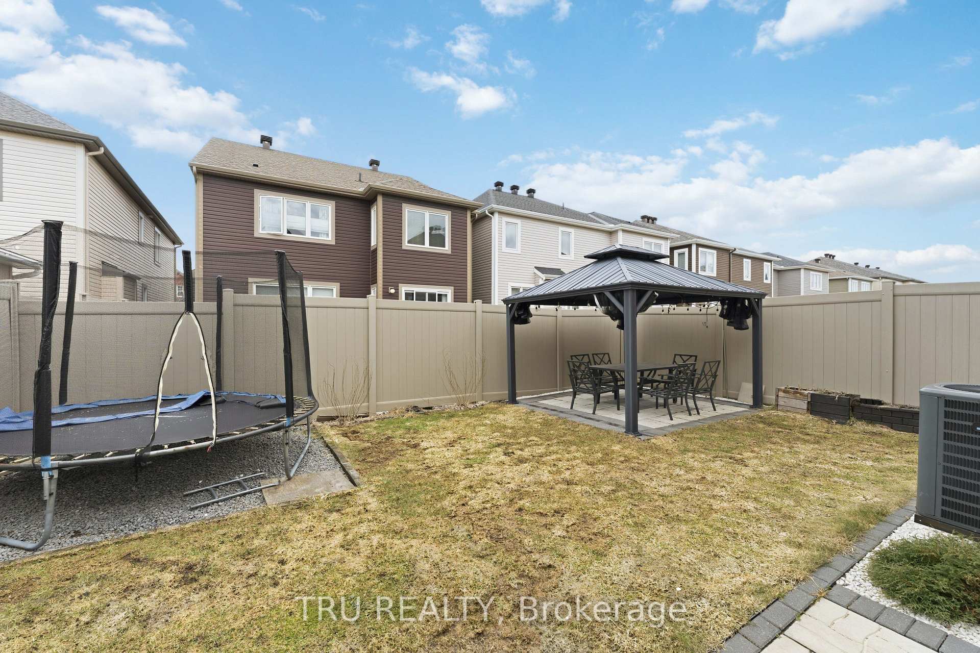 Photo 47 of 344 Sweetclover Way, Ottawa, Avalon West — HOMEH