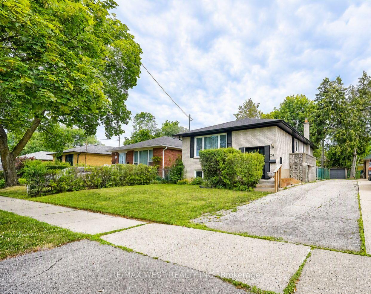 Photo 1 of 24 Waxham Road, Etobicoke, West Humber-Clairville — HOMEH