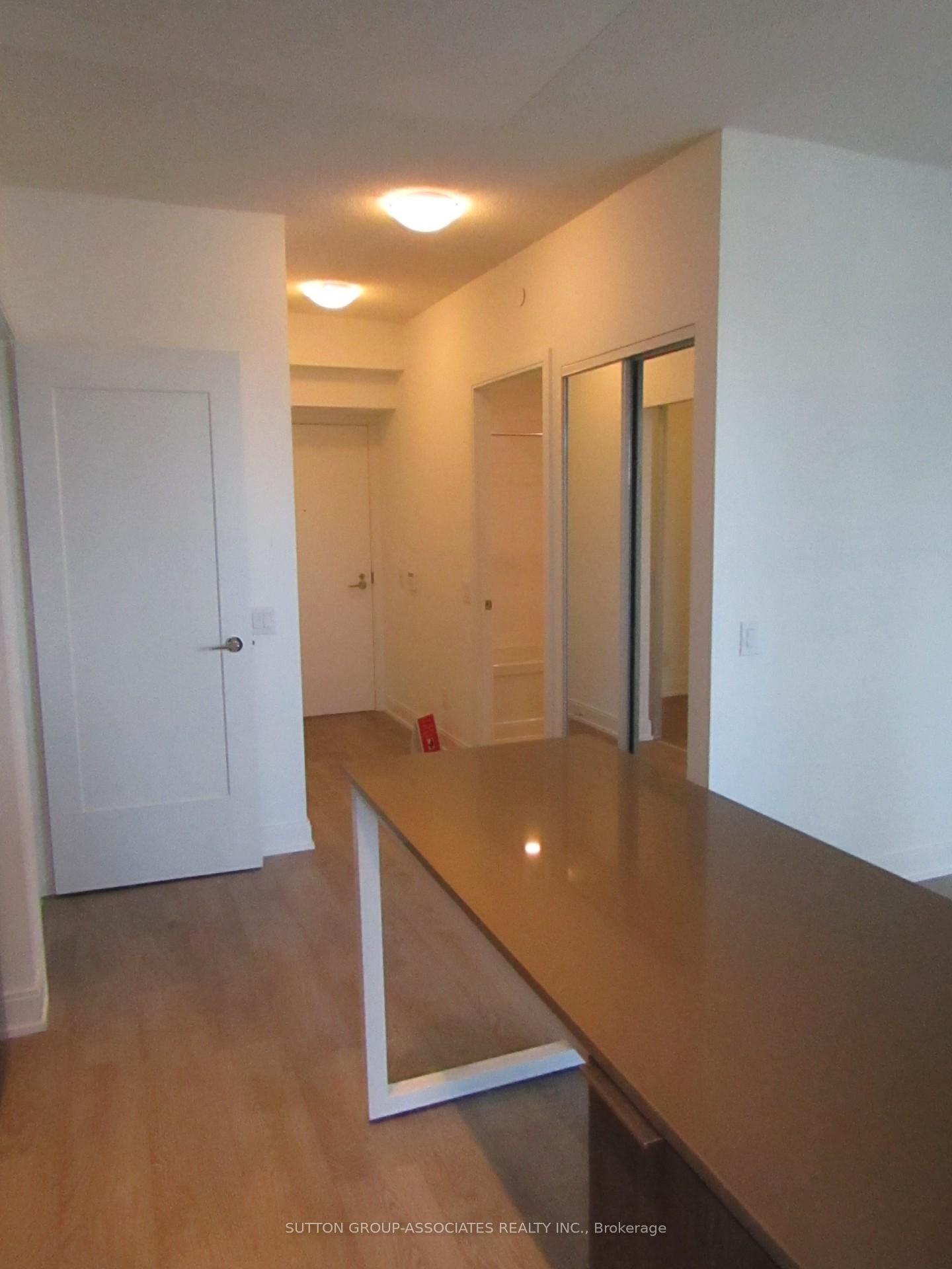 Photo 5 of Unit 1803, 70 Annie Craig Drive, Etobicoke, Mimico — HOMEH