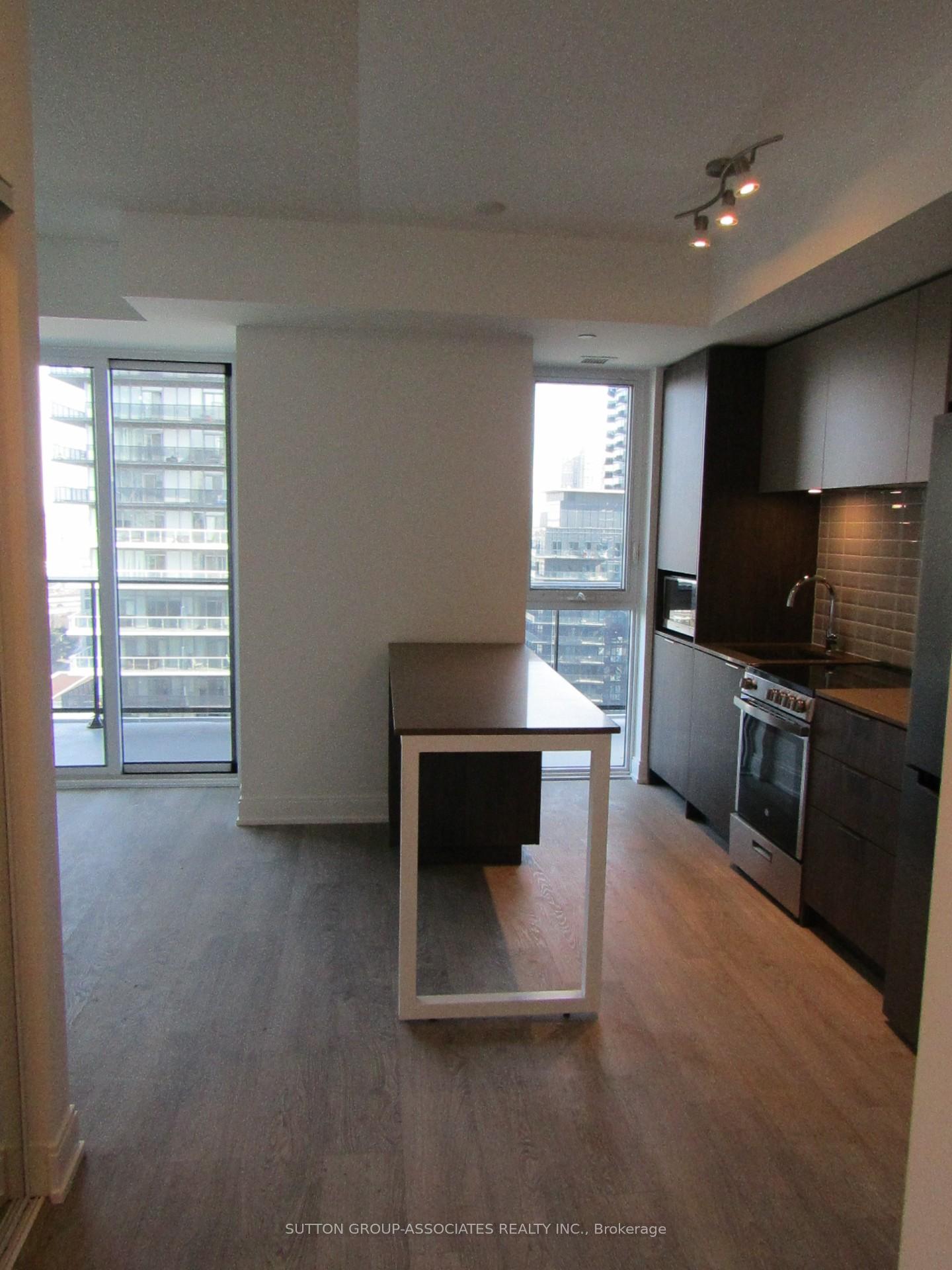 Photo 7 of Unit 1803, 70 Annie Craig Drive, Etobicoke, Mimico — HOMEH
