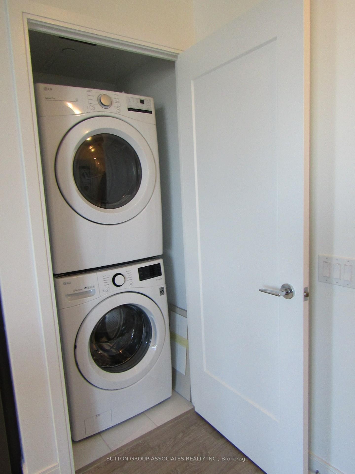 Photo 16 of Unit 1803, 70 Annie Craig Drive, Etobicoke, Mimico — HOMEH