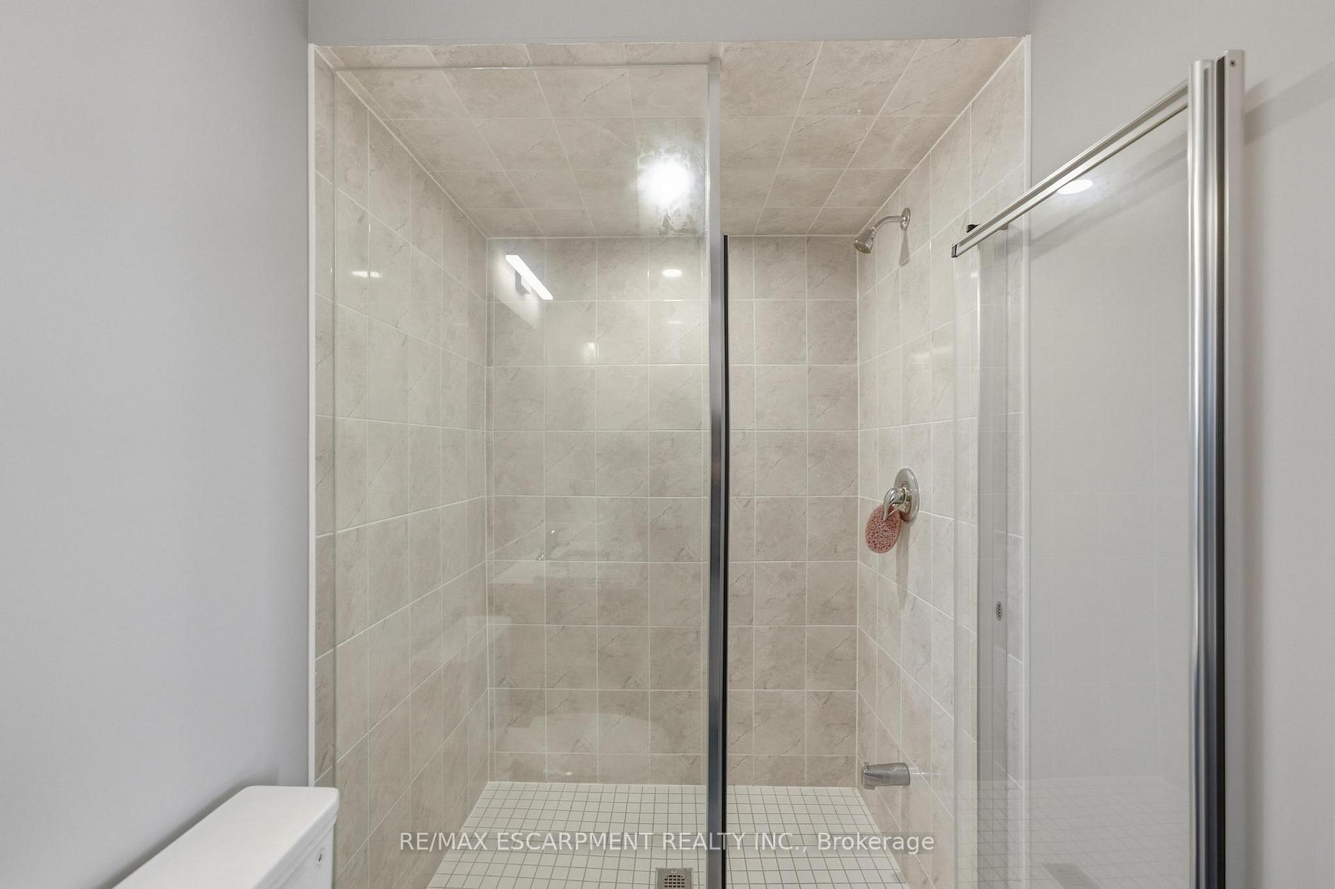 Photo 37 of 625 Fullum Landing, Milton, Cobban — HOMEH
