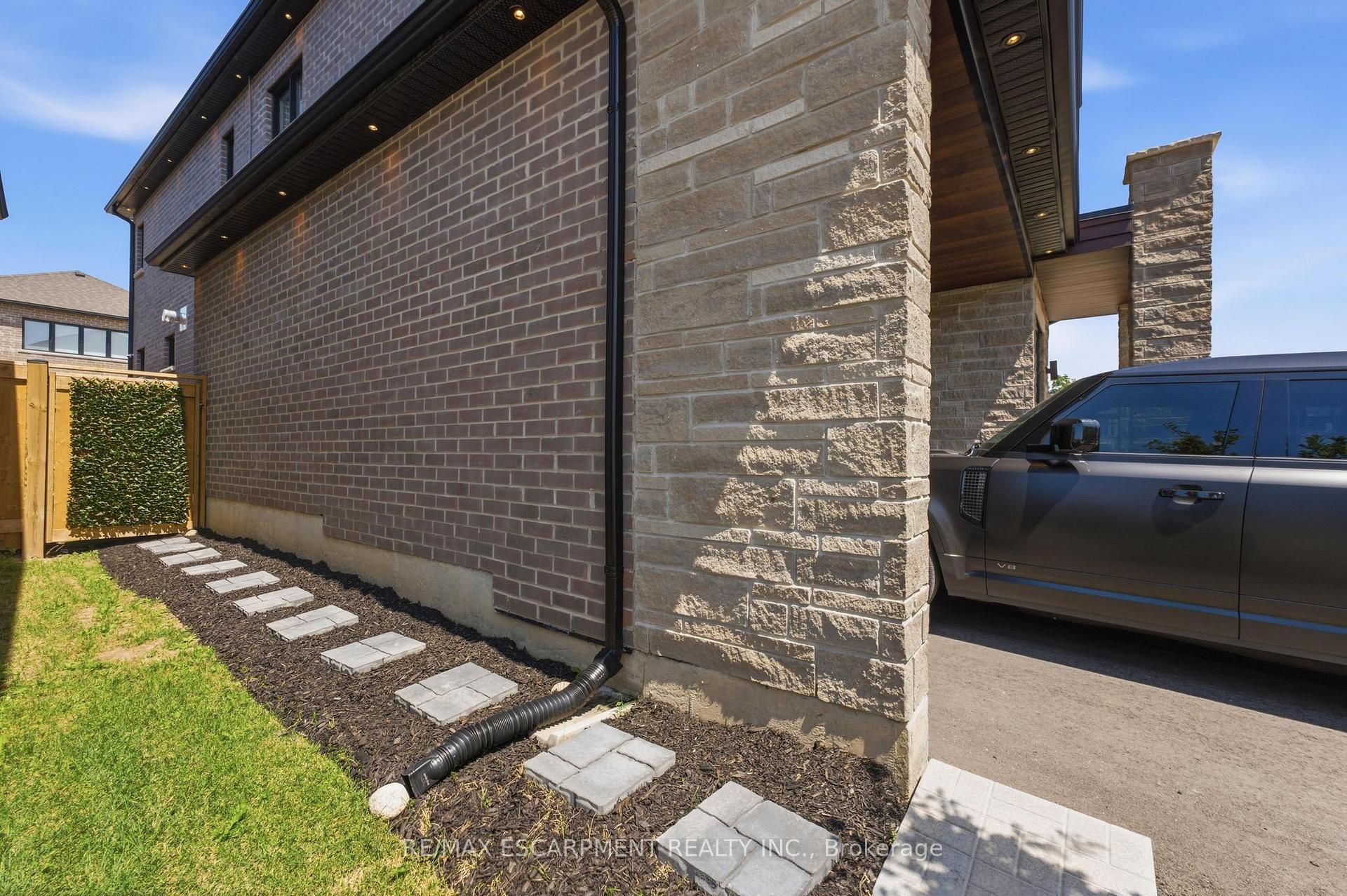 Photo 44 of 625 Fullum Landing, Milton, Cobban — HOMEH
