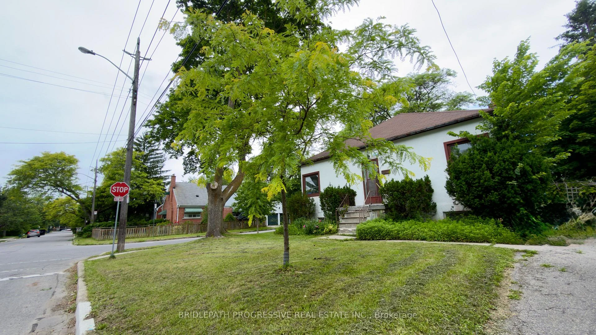 Photo 4 of 258 Bogert Avenue, North York, Lansing-Westgate — HOMEH
