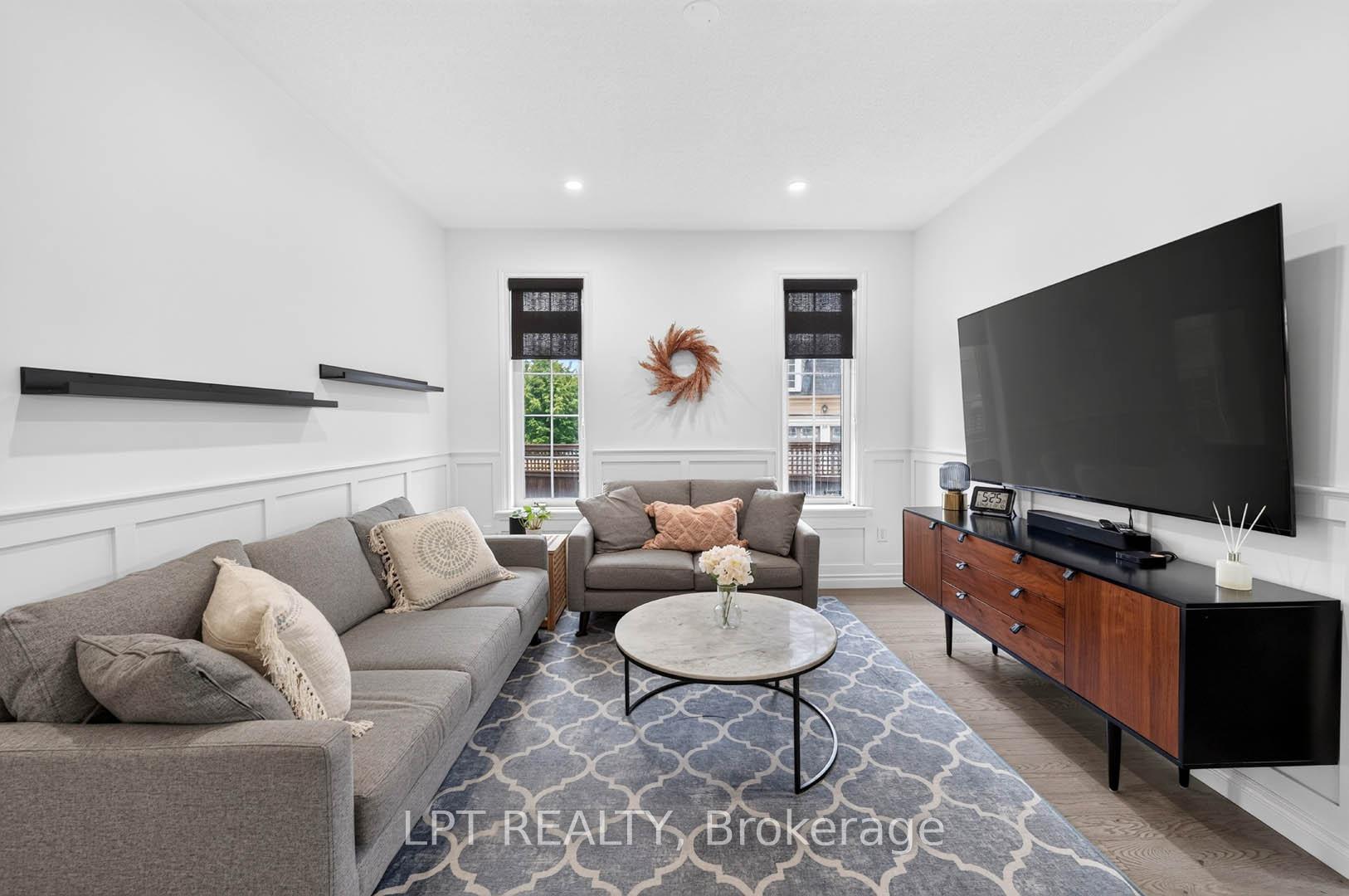 Photo 13 of 32 William Gaspar Court, Markham, Cornell — HOMEH