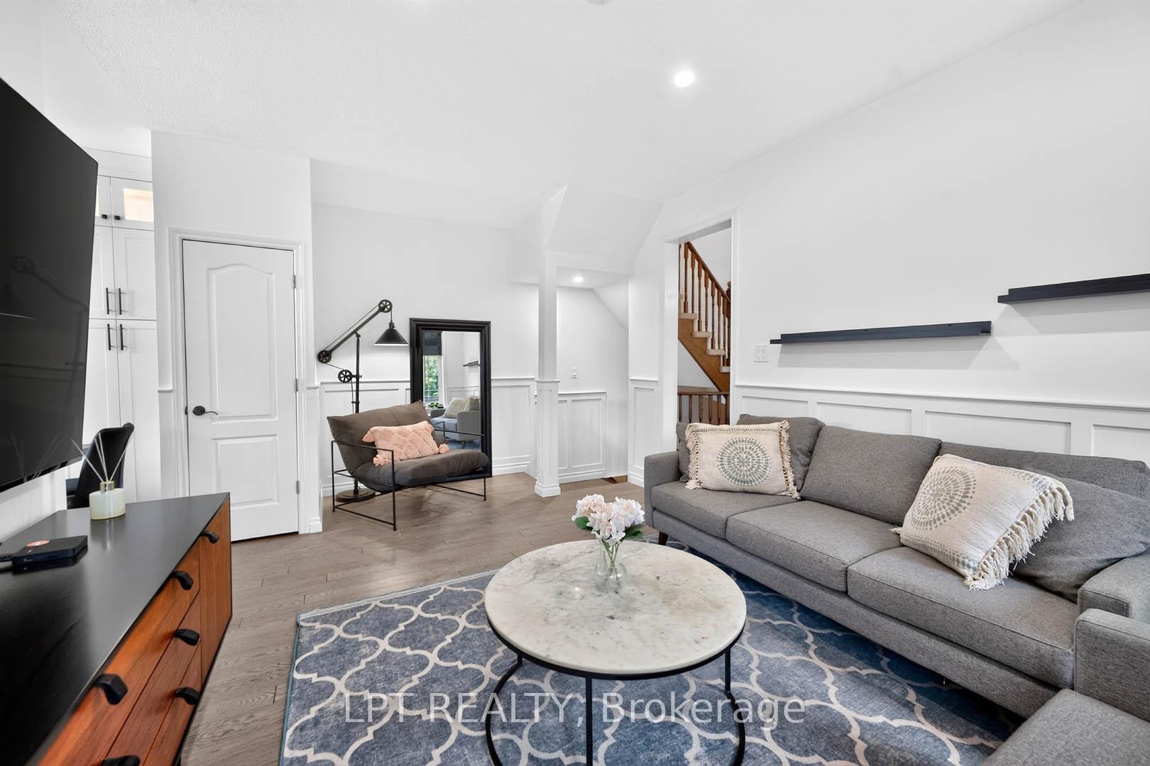 Photo 14 of 32 William Gaspar Court, Markham, Cornell — HOMEH