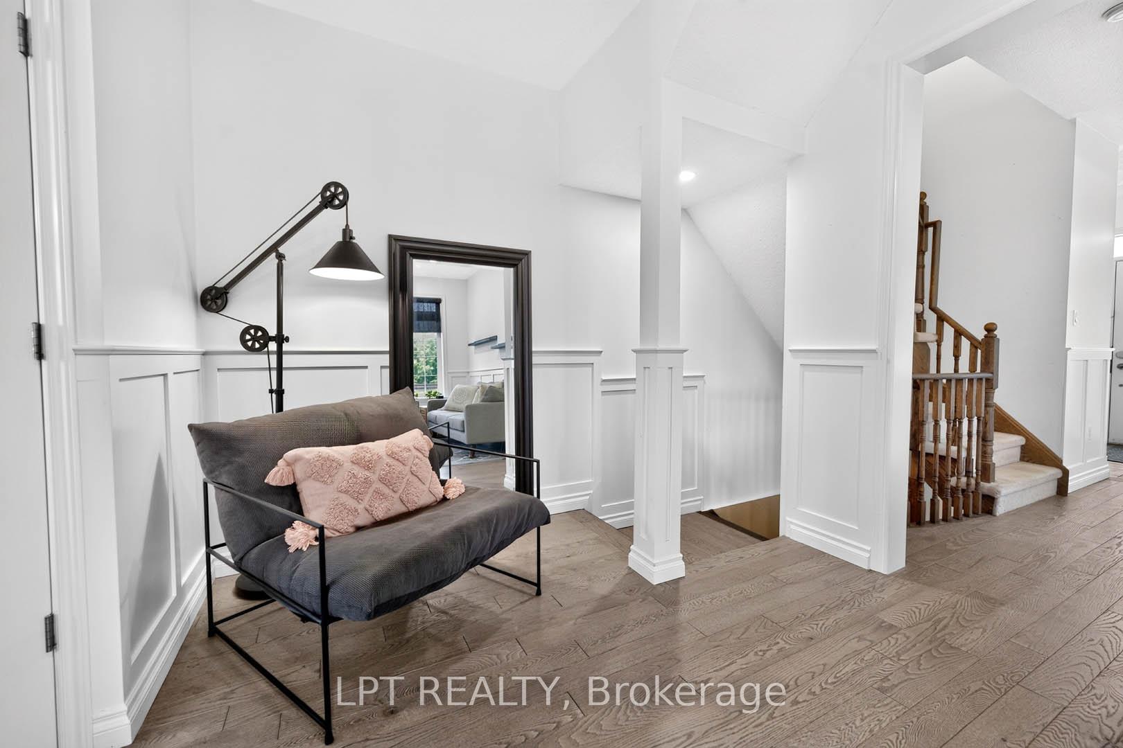 Photo 15 of 32 William Gaspar Court, Markham, Cornell — HOMEH
