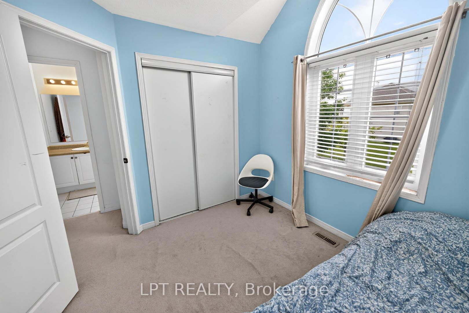 Photo 30 of 32 William Gaspar Court, Markham, Cornell — HOMEH