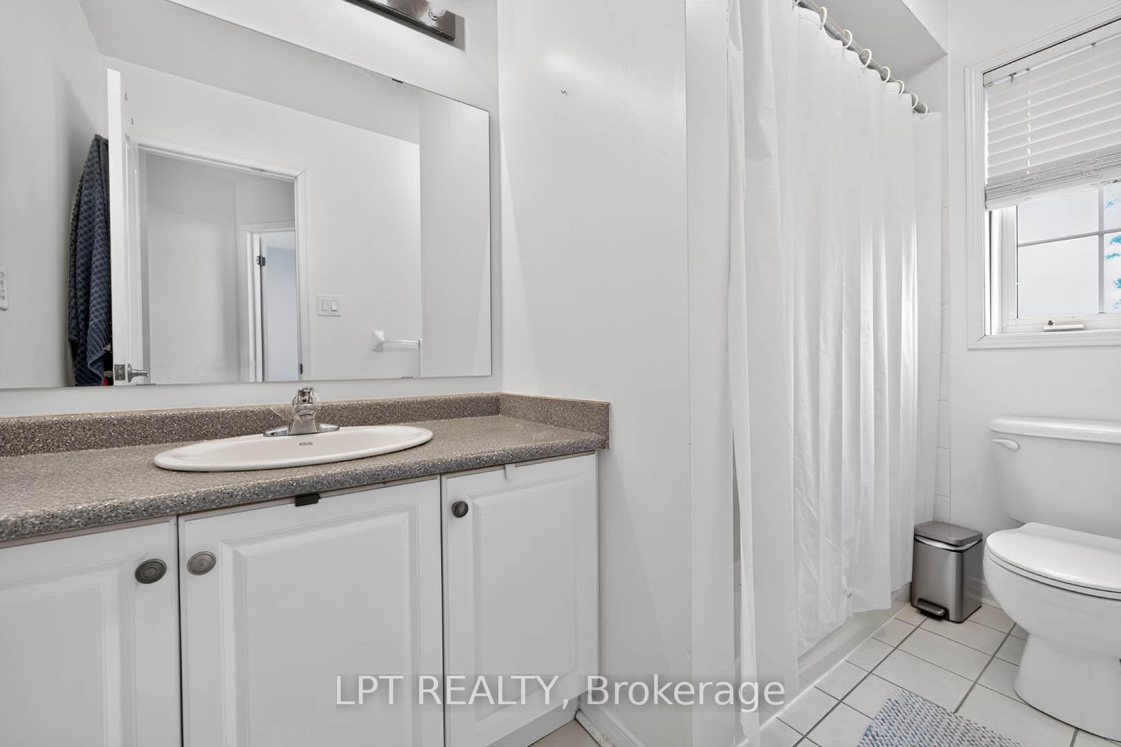 Photo 33 of 32 William Gaspar Court, Markham, Cornell — HOMEH