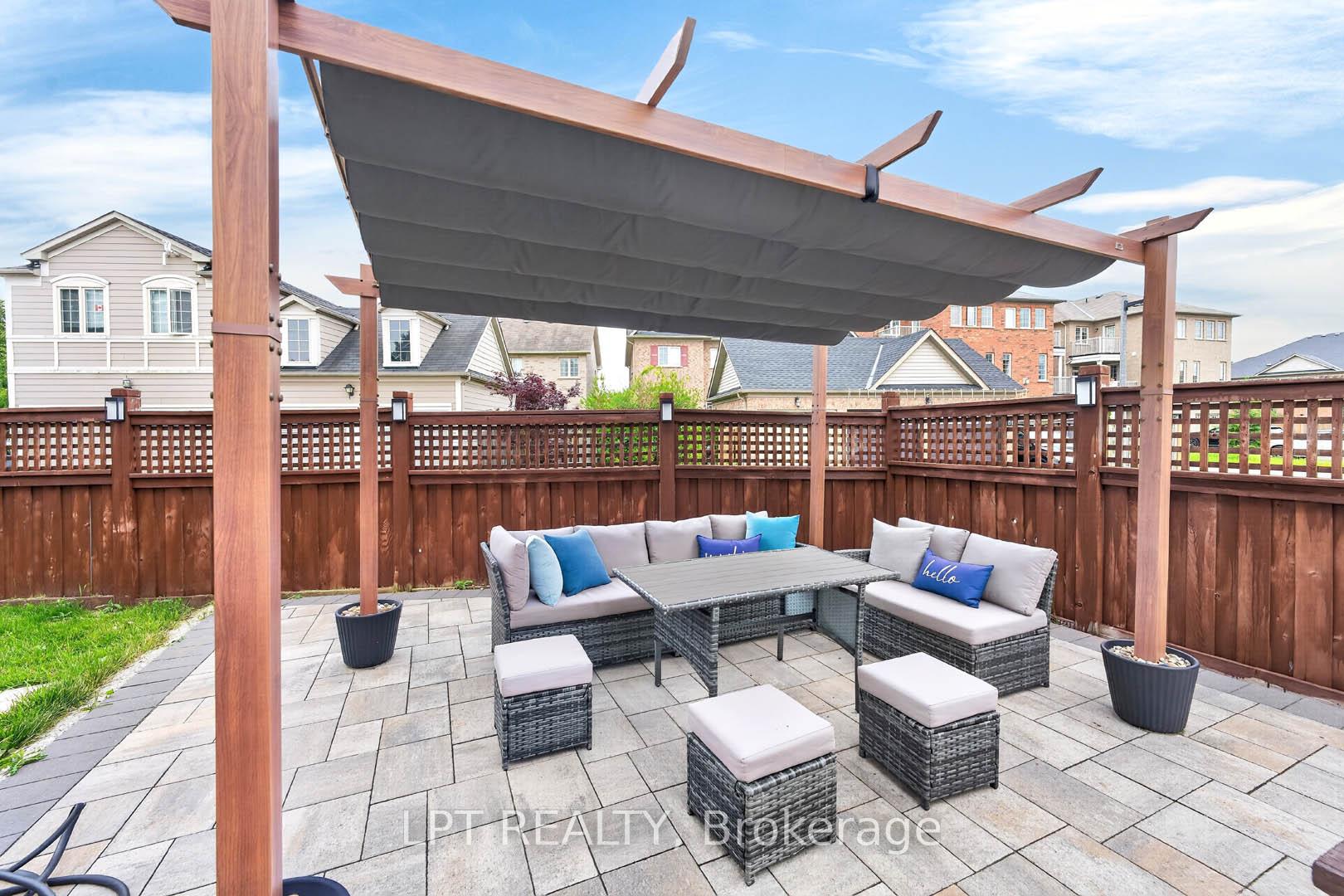 Photo 37 of 32 William Gaspar Court, Markham, Cornell — HOMEH