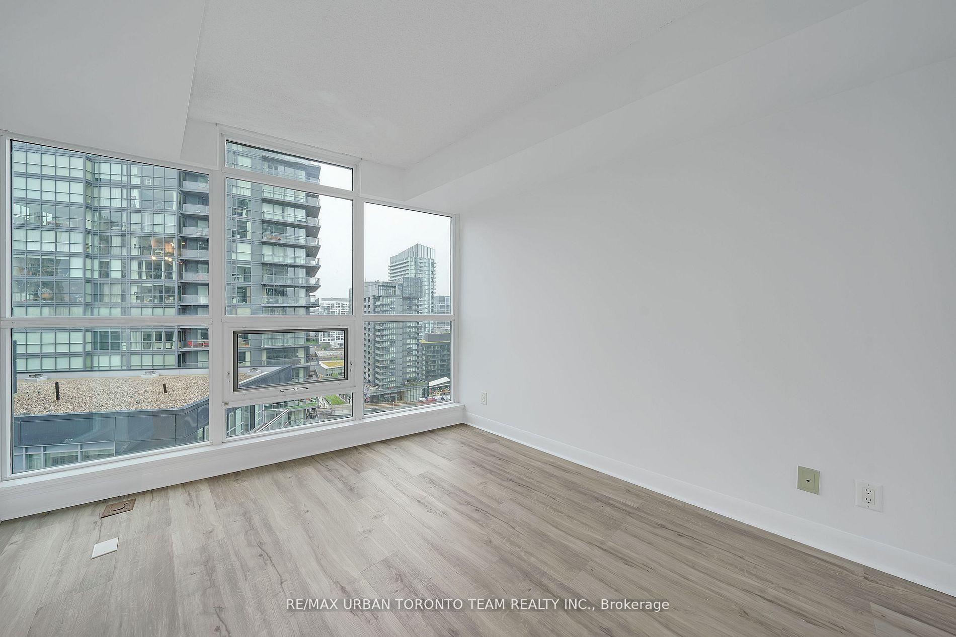 Photo 11 of Unit 1901, 600 Fleet Street, Toronto, Niagara — HOMEH