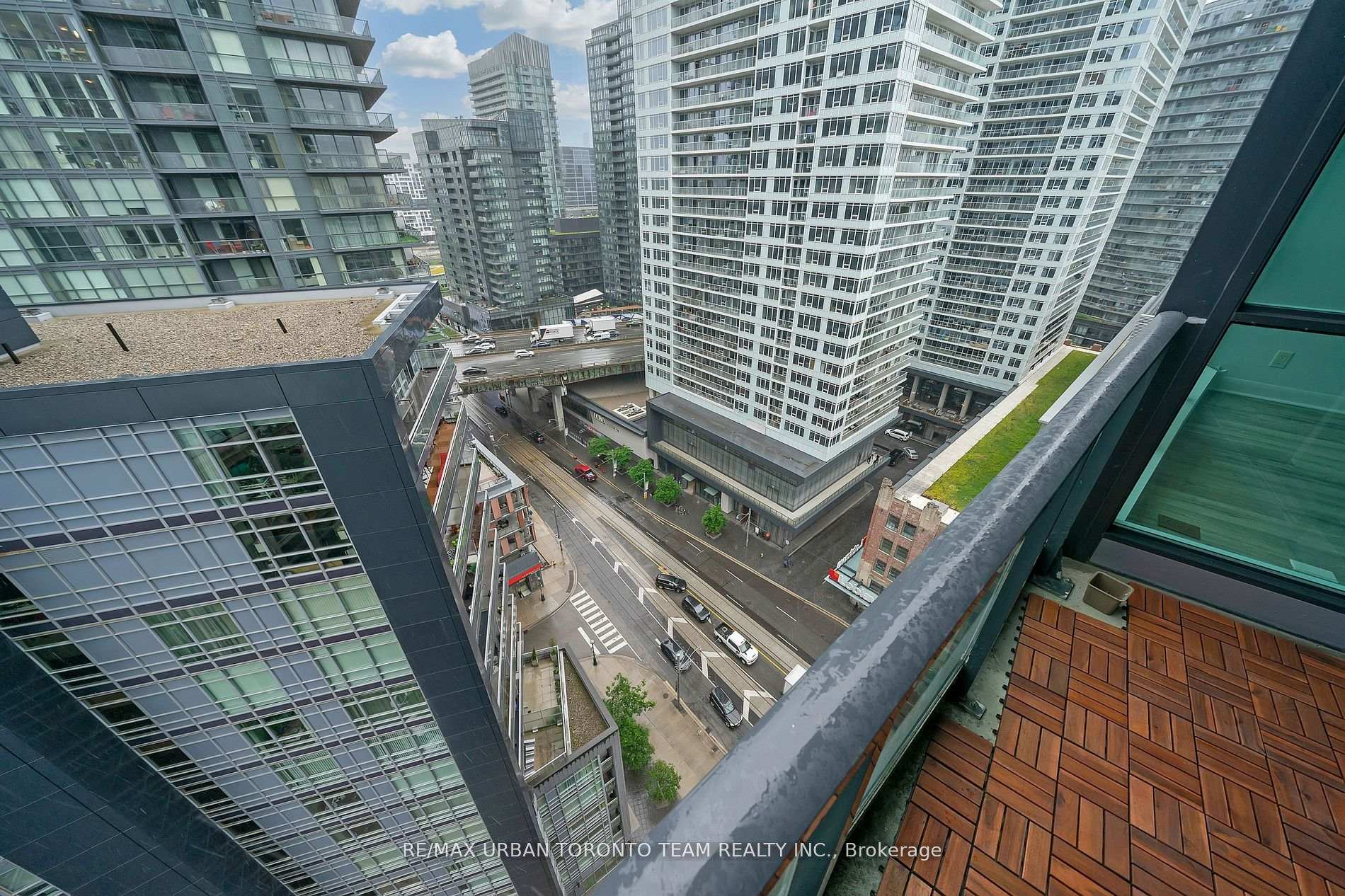 Photo 18 of Unit 1901, 600 Fleet Street, Toronto, Niagara — HOMEH