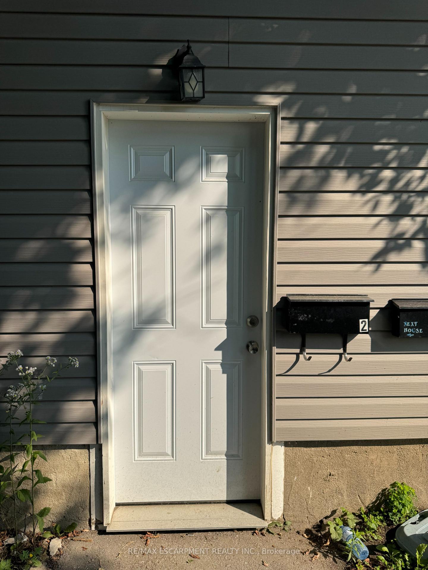 Photo 2 of Unit #2, 210 Owen Street, Barrie, Wellington — HOMEH