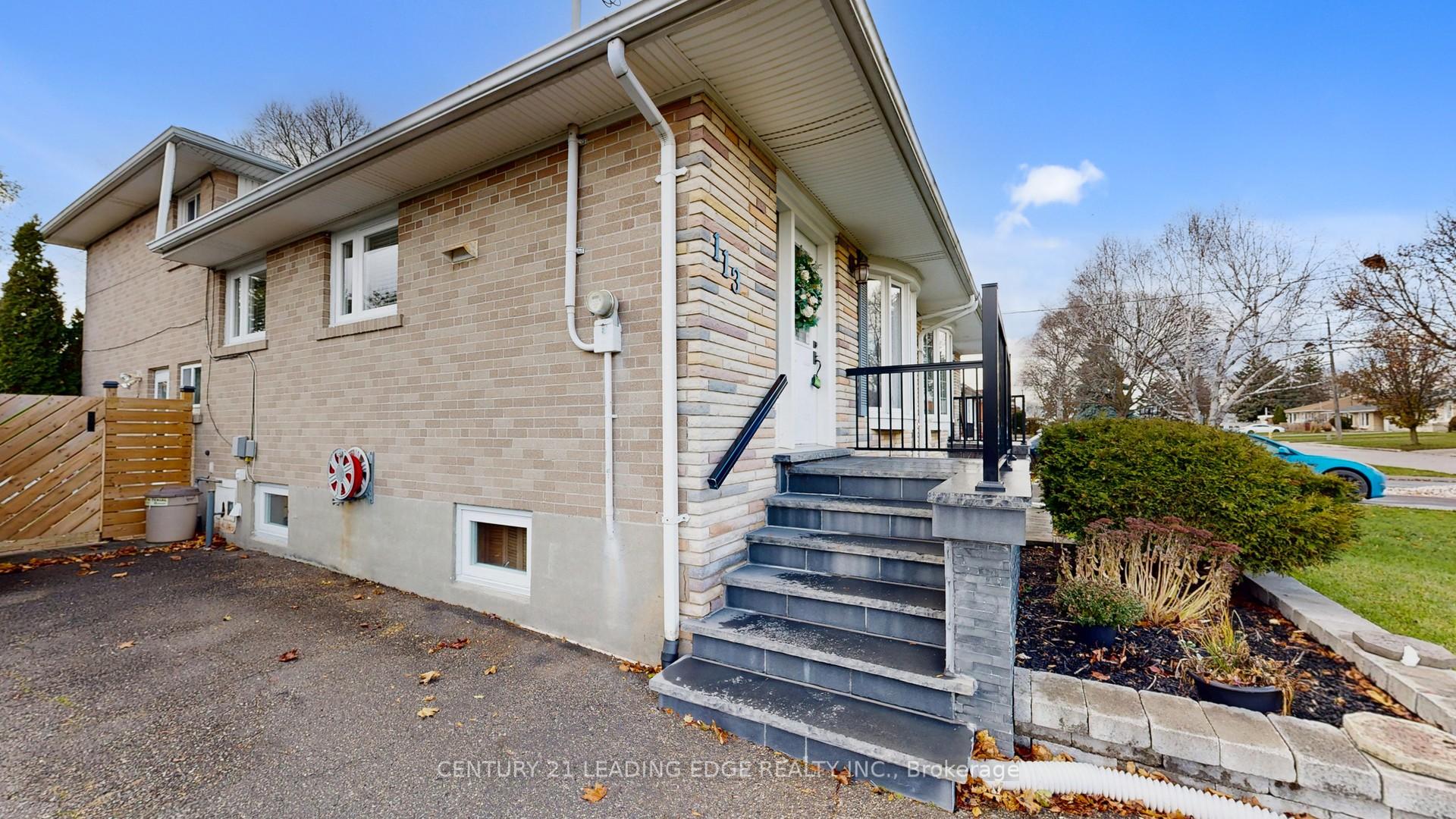 Photo 5 of 113 Sherwood Forest Drive, Markham, Bullock — HOMEH