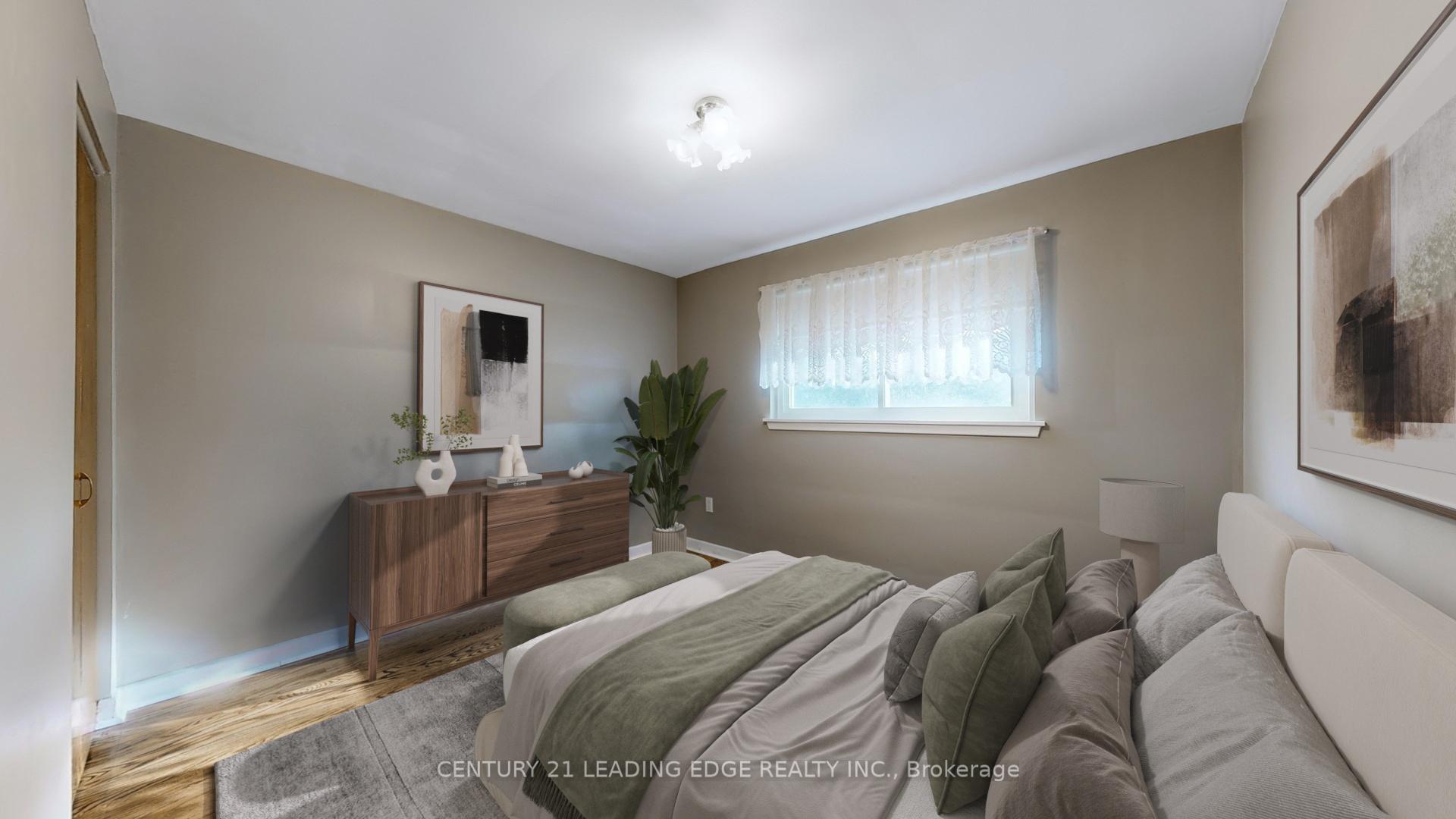 Photo 10 of 113 Sherwood Forest Drive, Markham, Bullock — HOMEH