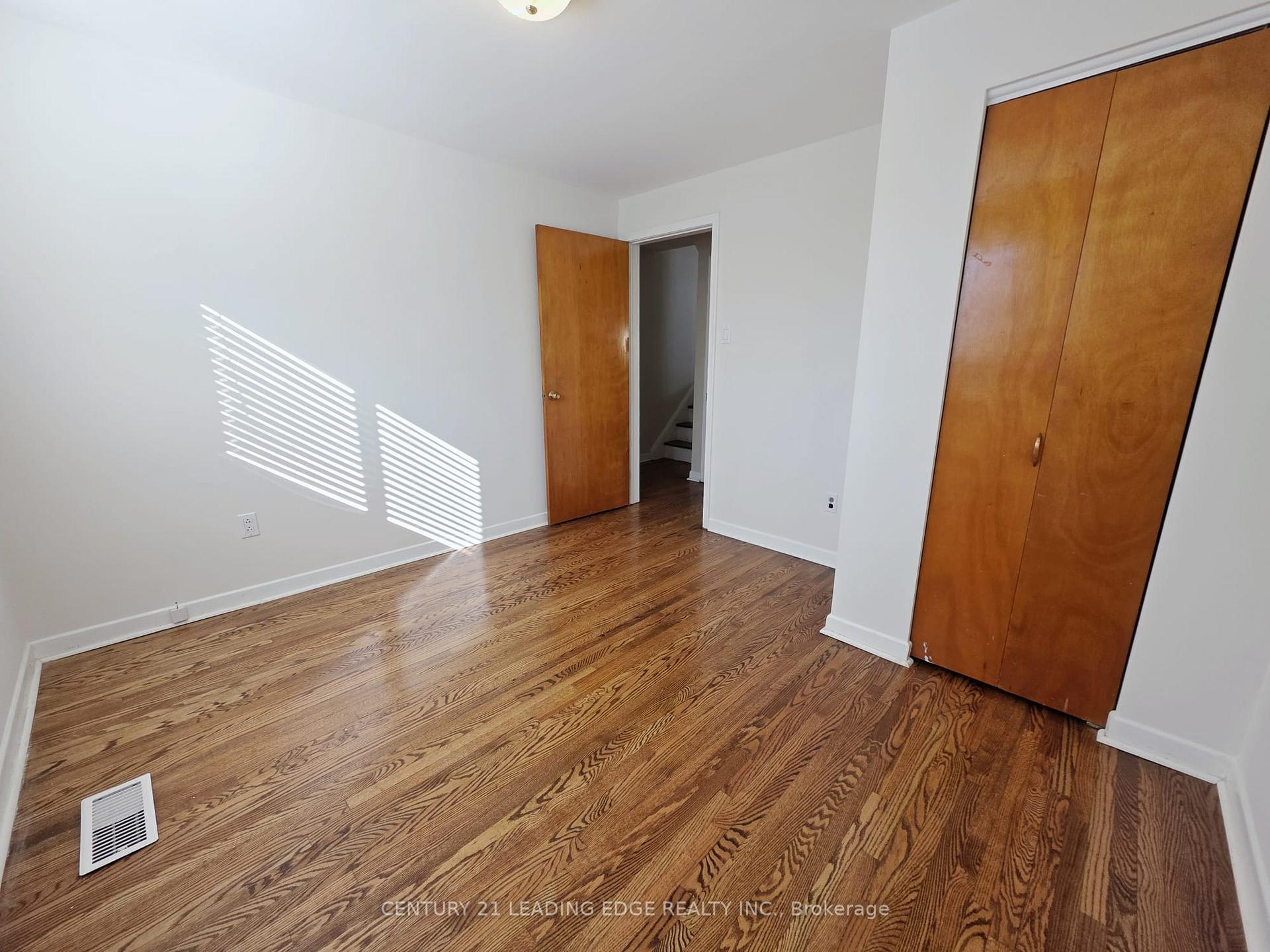 Photo 13 of 113 Sherwood Forest Drive, Markham, Bullock — HOMEH
