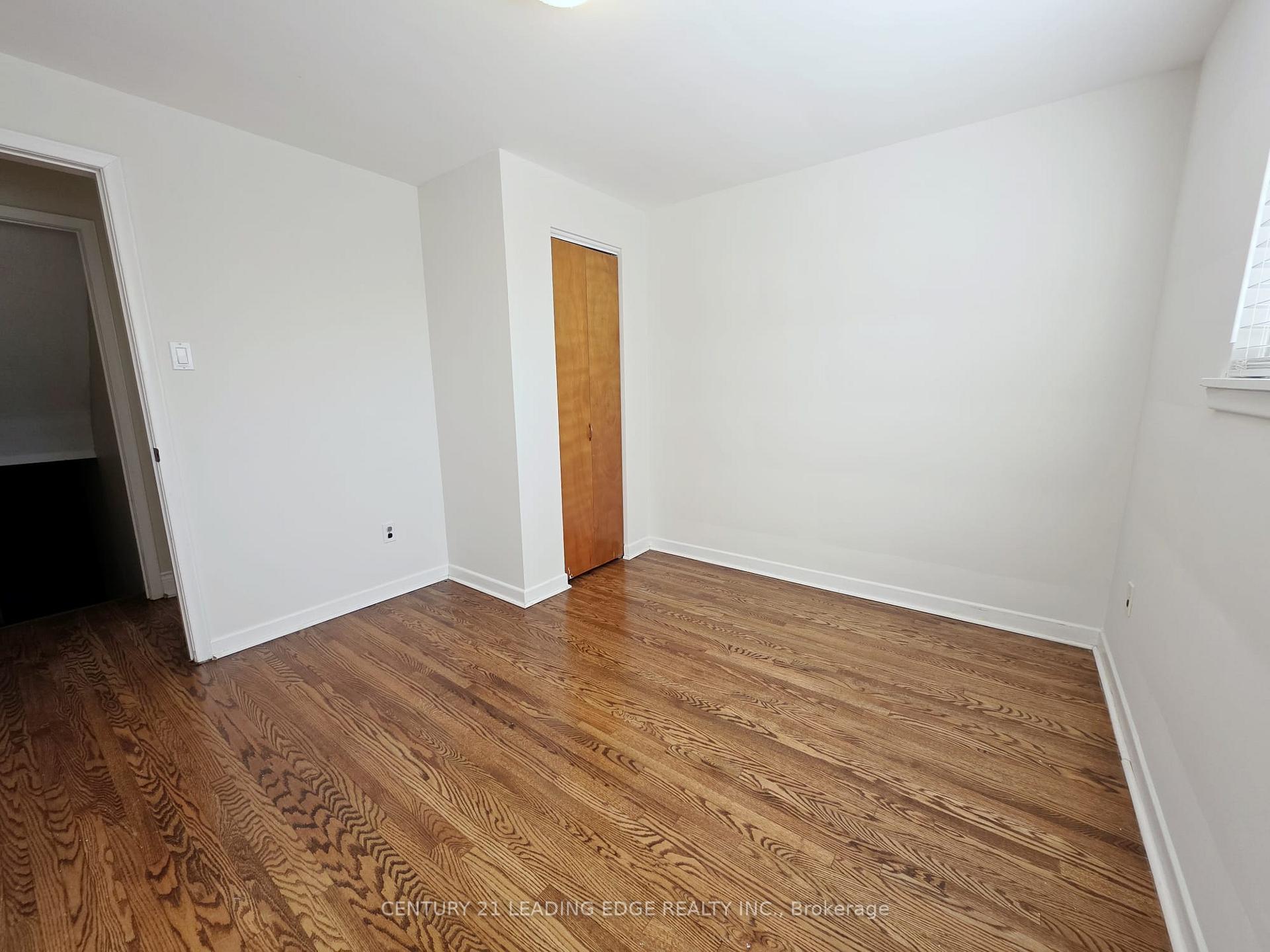Photo 15 of 113 Sherwood Forest Drive, Markham, Bullock — HOMEH