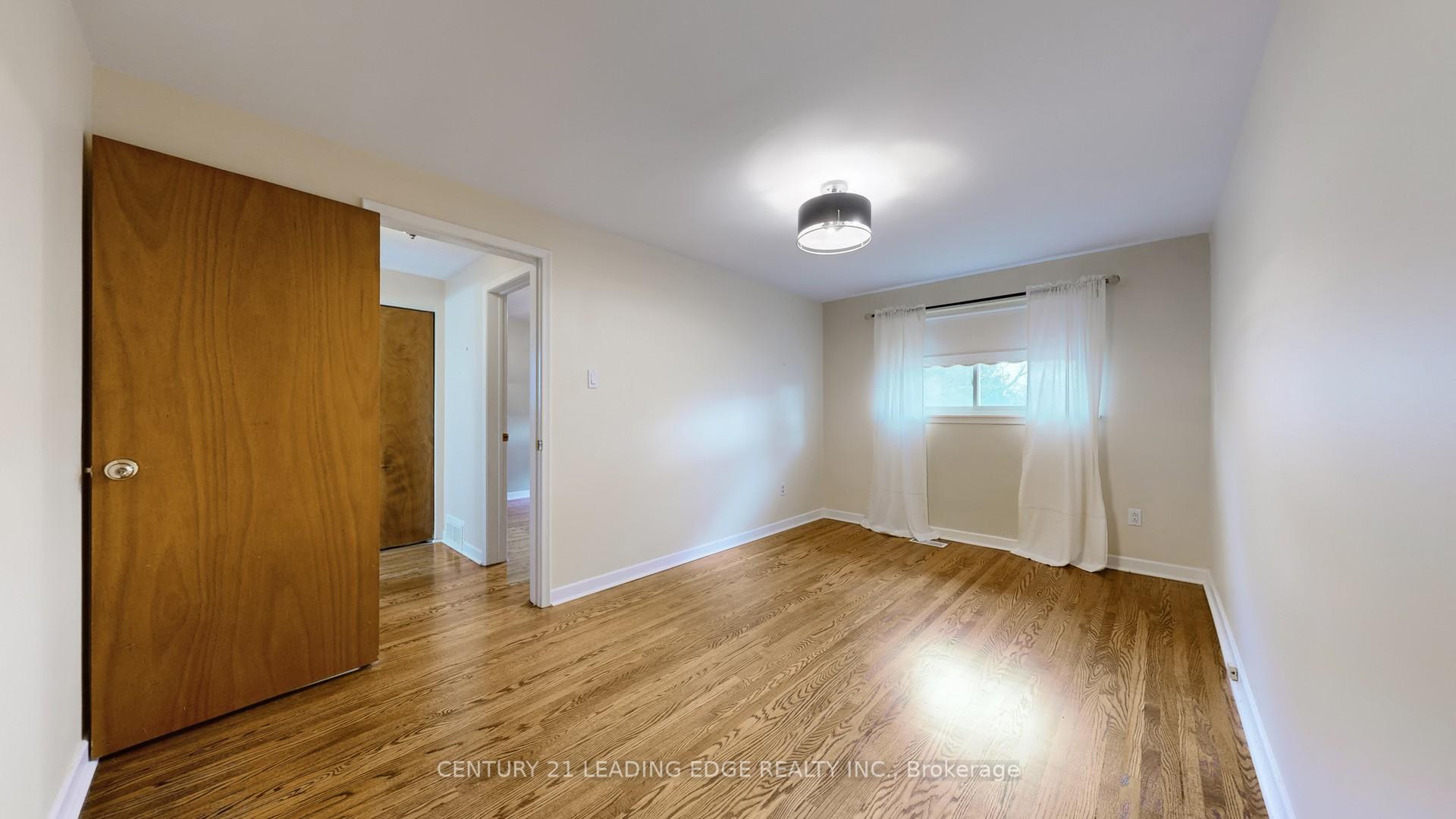 Photo 22 of 113 Sherwood Forest Drive, Markham, Bullock — HOMEH