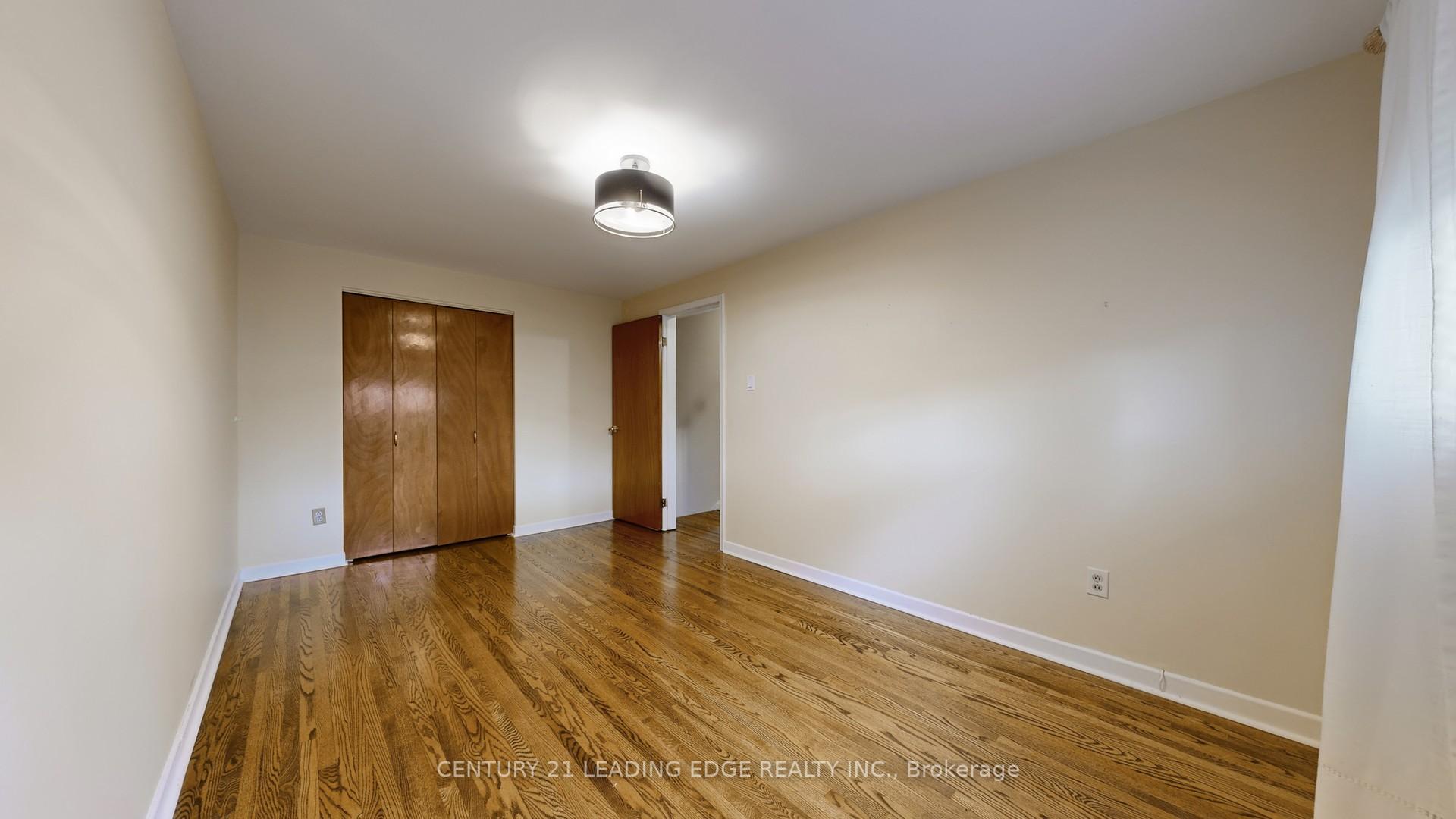 Photo 23 of 113 Sherwood Forest Drive, Markham, Bullock — HOMEH