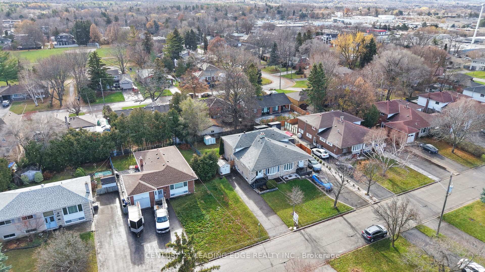 Photo 37 of 113 Sherwood Forest Drive, Markham, Bullock — HOMEH