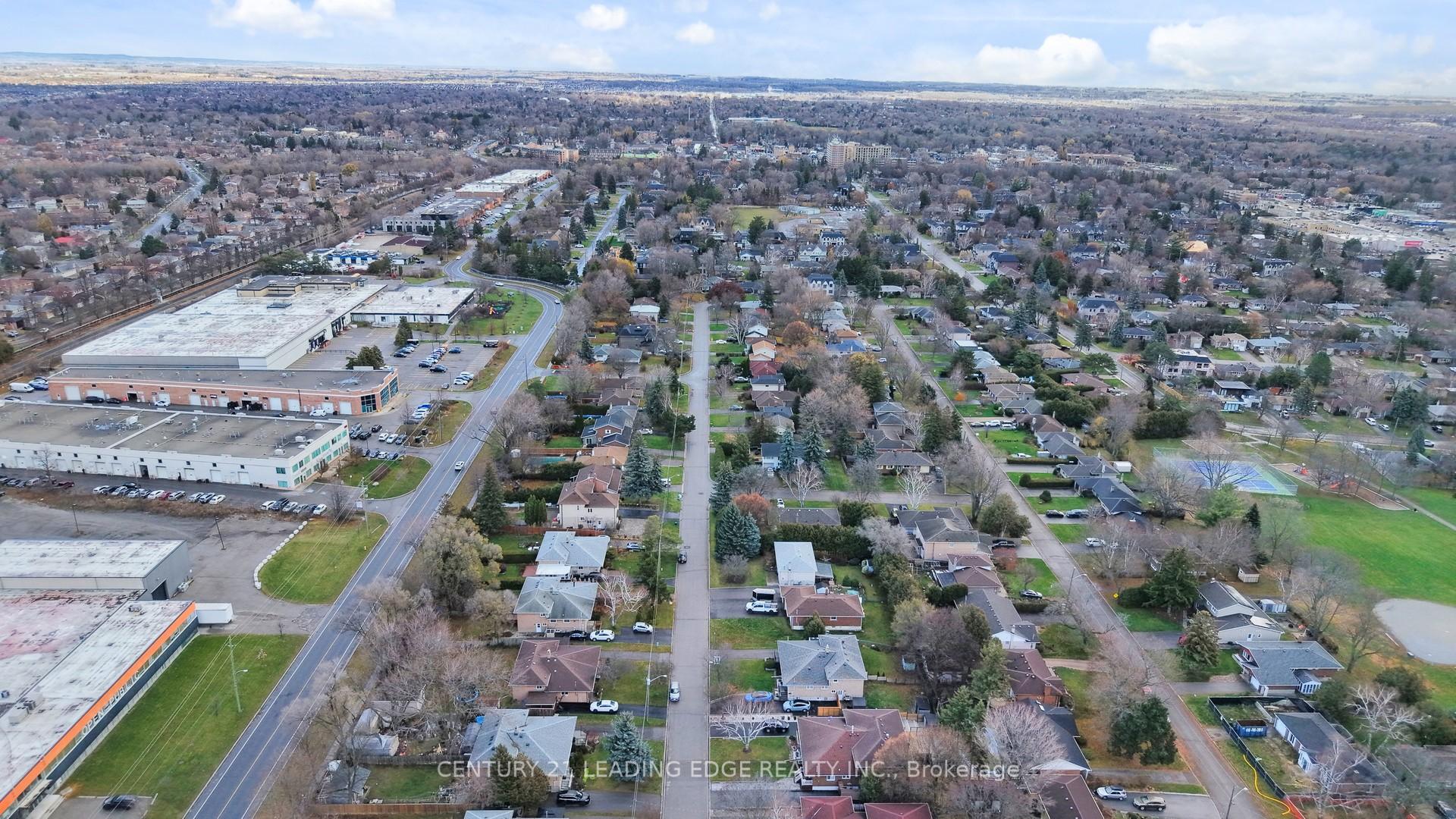 Photo 39 of 113 Sherwood Forest Drive, Markham, Bullock — HOMEH