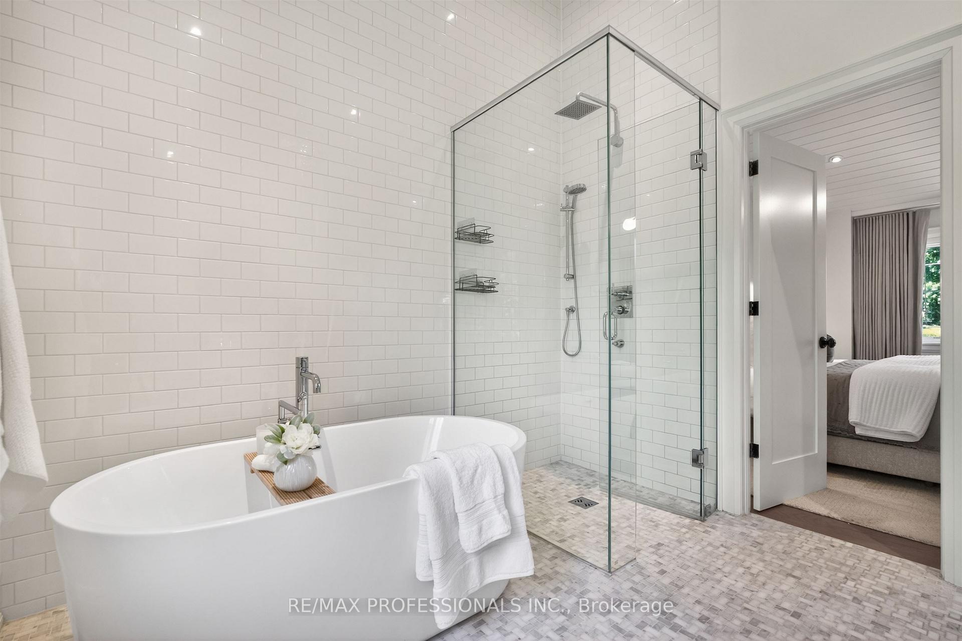 Photo 76 of 9 Bernice Avenue, Etobicoke, Stonegate-Queensway — HOMEH