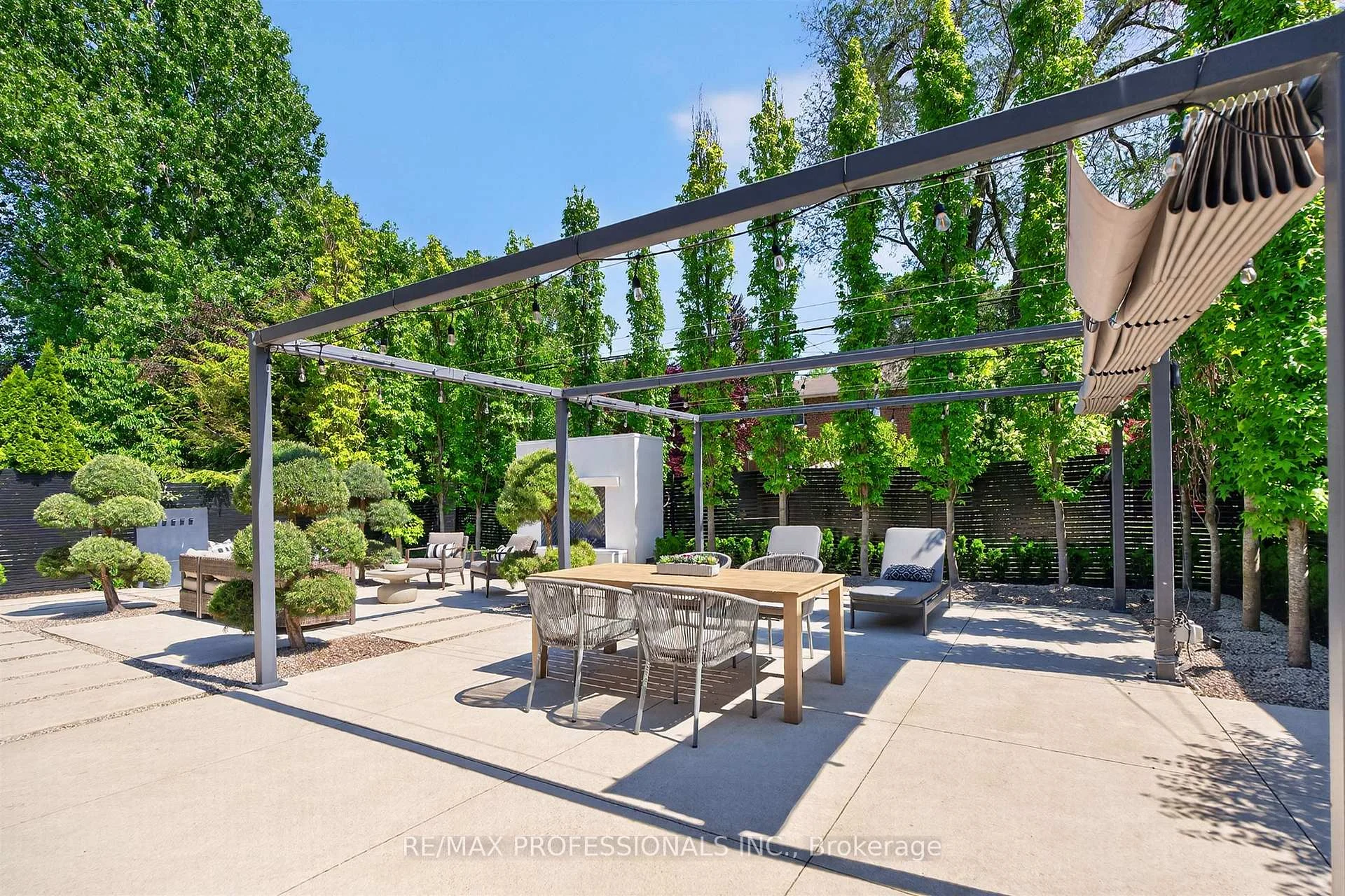 Photo 9 of 9 Bernice Avenue, Etobicoke, Stonegate-Queensway — HOMEH