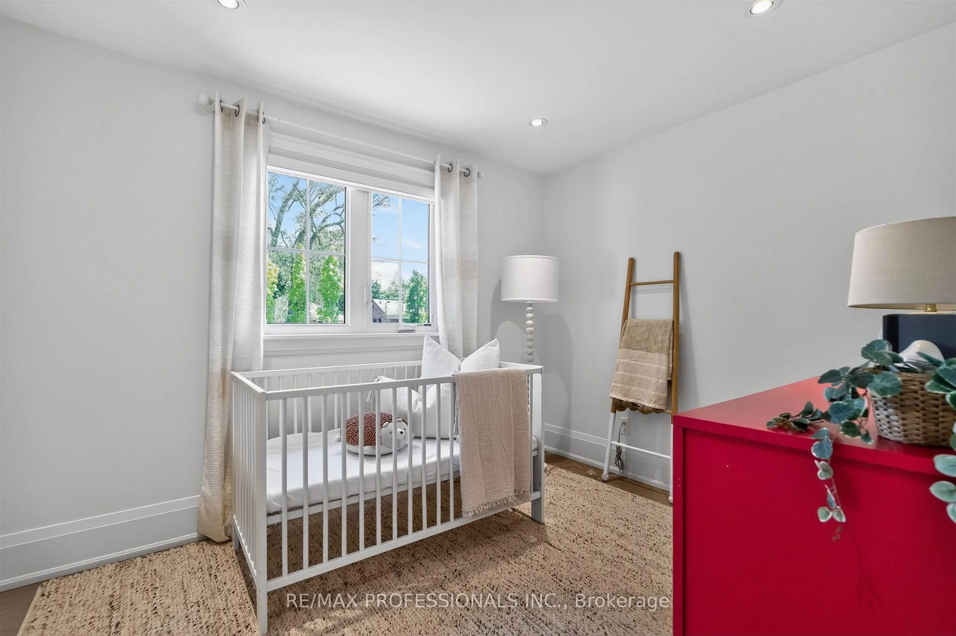 Photo 18 of 9 Bernice Avenue, Etobicoke, Stonegate-Queensway — HOMEH