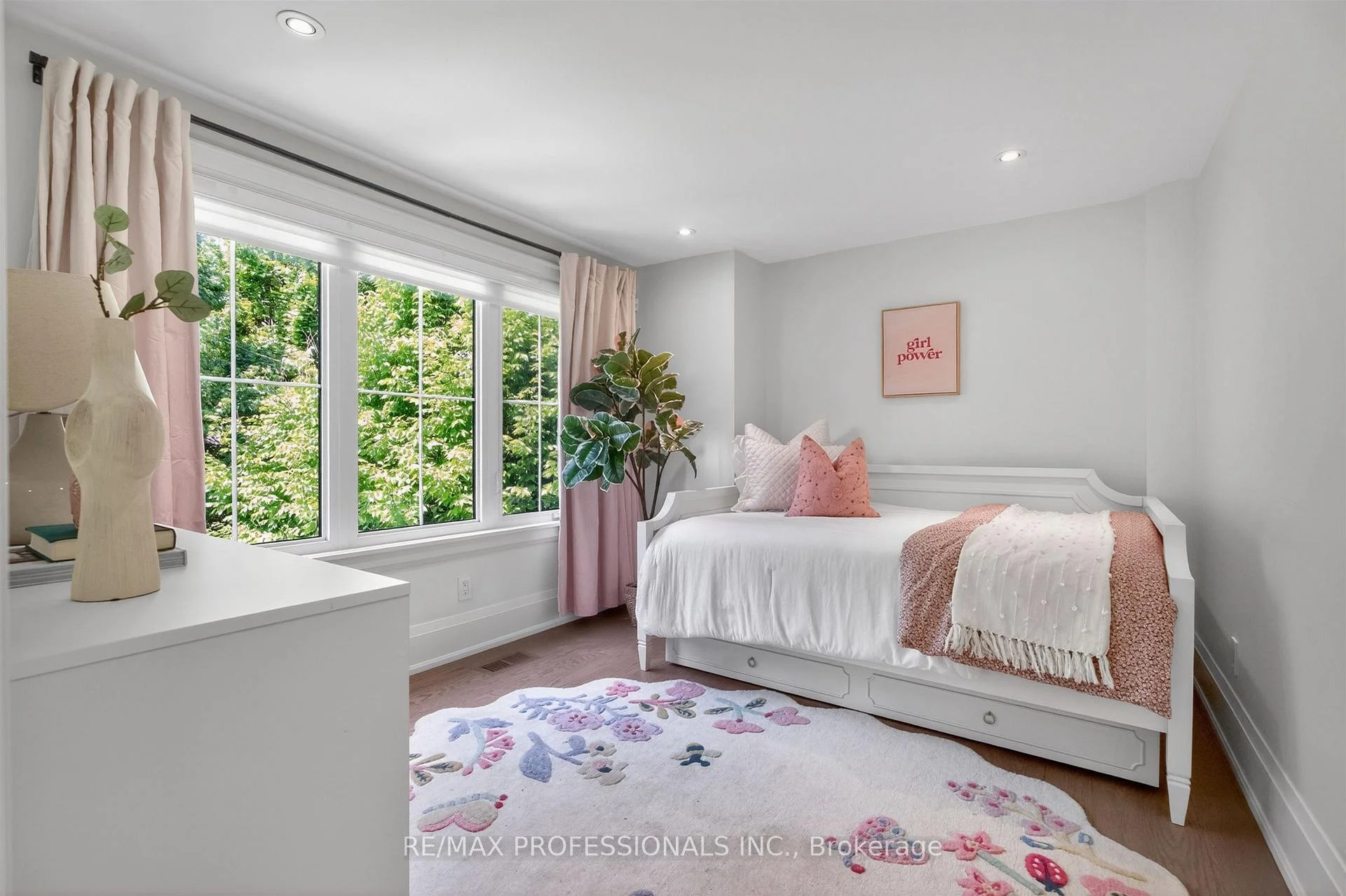 Photo 21 of 9 Bernice Avenue, Etobicoke, Stonegate-Queensway — HOMEH