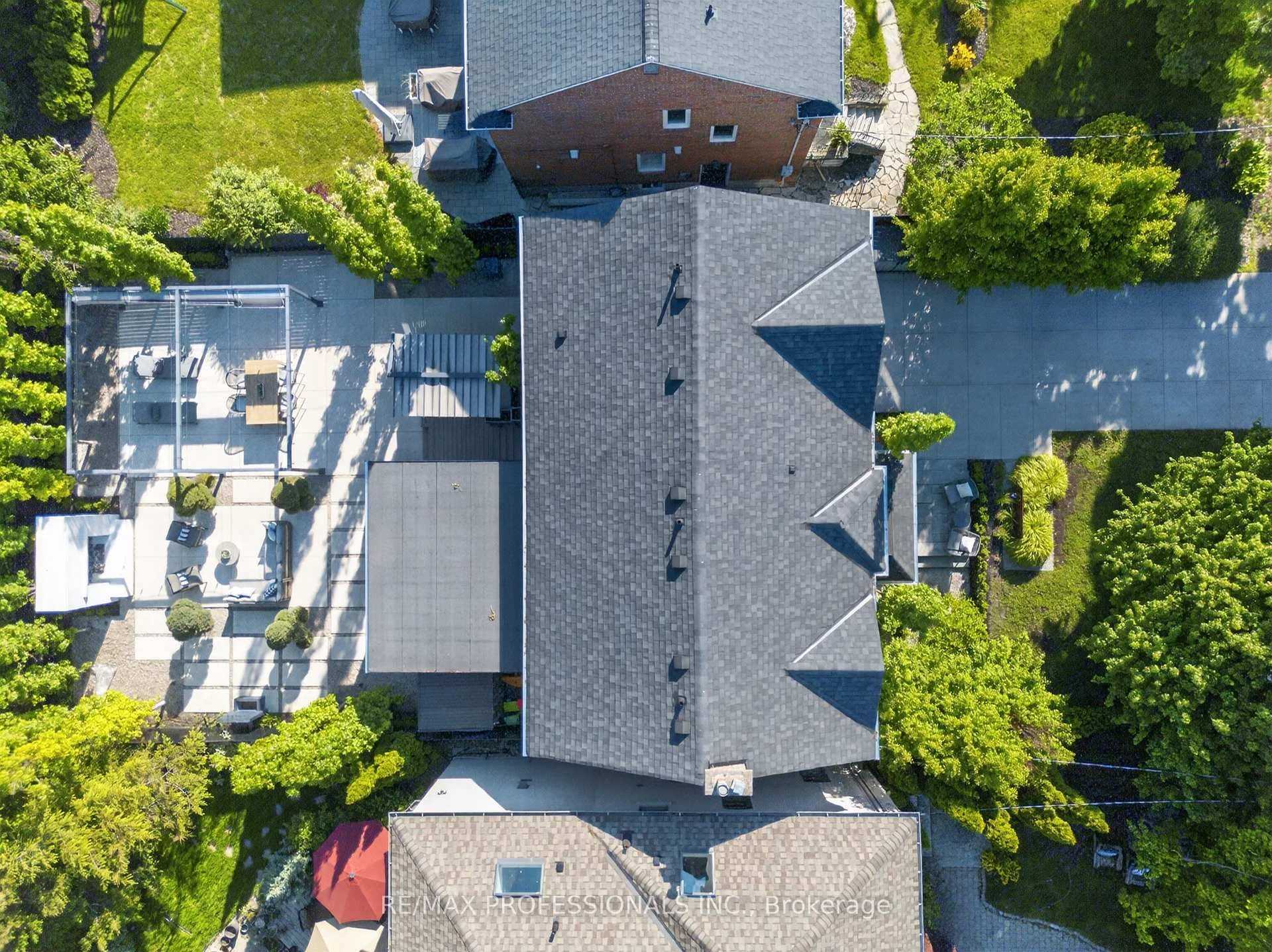 Photo 43 of 9 Bernice Avenue, Etobicoke, Stonegate-Queensway — HOMEH