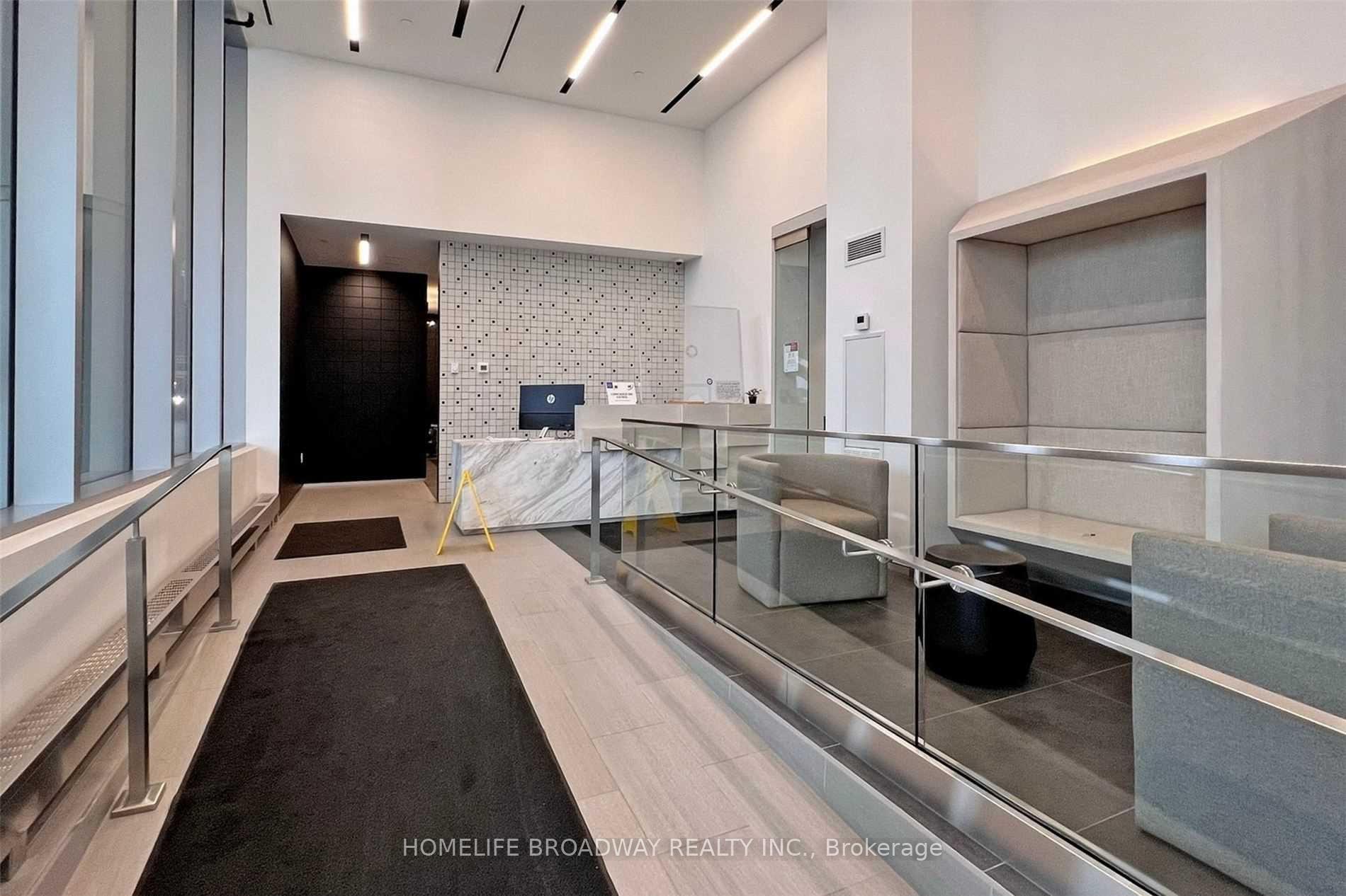 Photo 3 of Unit 909, 99 Broadway Avenue, Toronto, Mount Pleasant West — HOMEH
