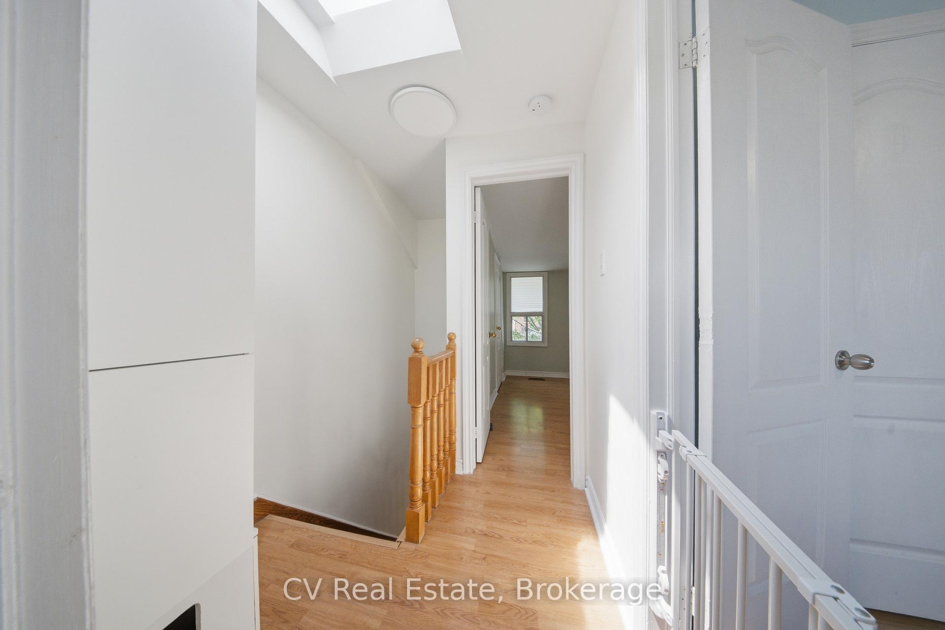Photo 19 of 117 Regent Street, Toronto, Keelesdale-Eglinton West — HOMEH