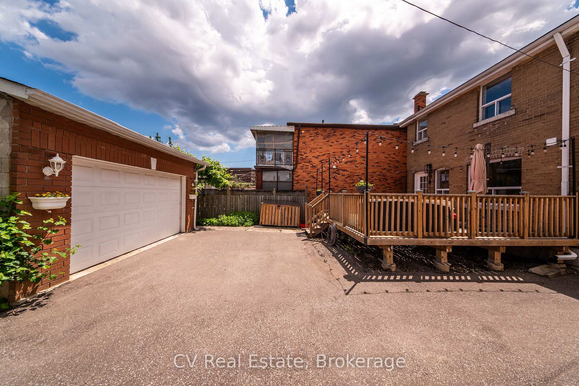 Photo 30 of 117 Regent Street, Toronto, Keelesdale-Eglinton West — HOMEH