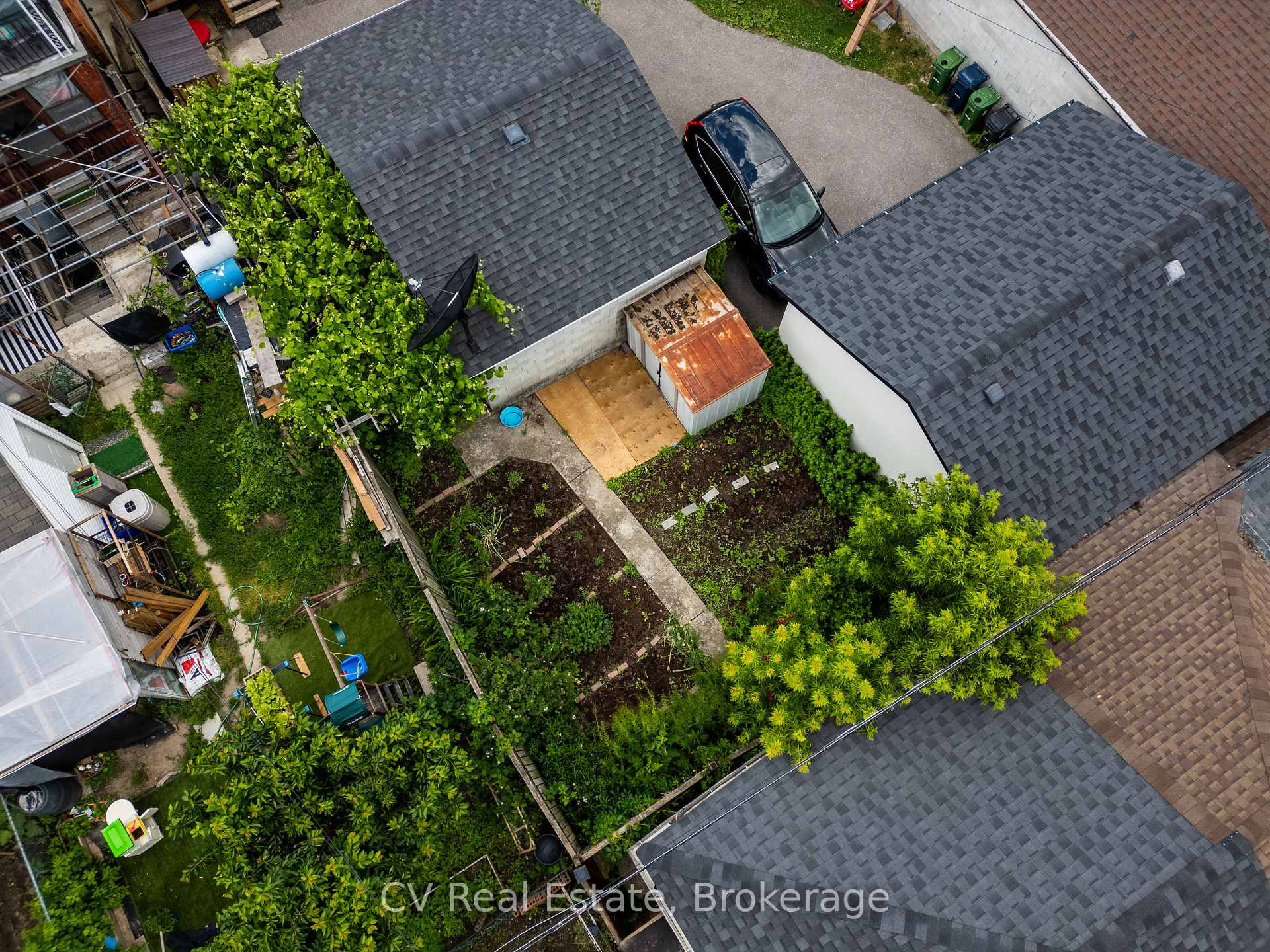 Photo 39 of 117 Regent Street, Toronto, Keelesdale-Eglinton West — HOMEH