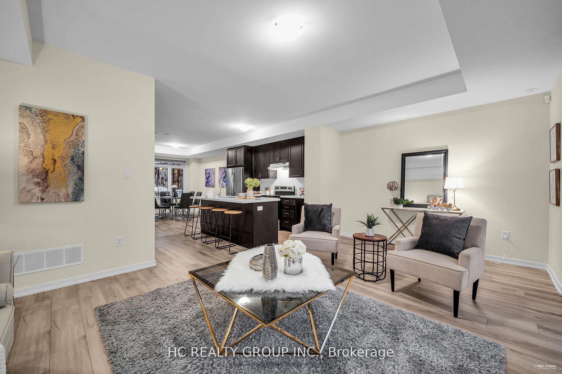 Photo 4 of 95 Crimson Forest Drive, Vaughan, Patterson — HOMEH