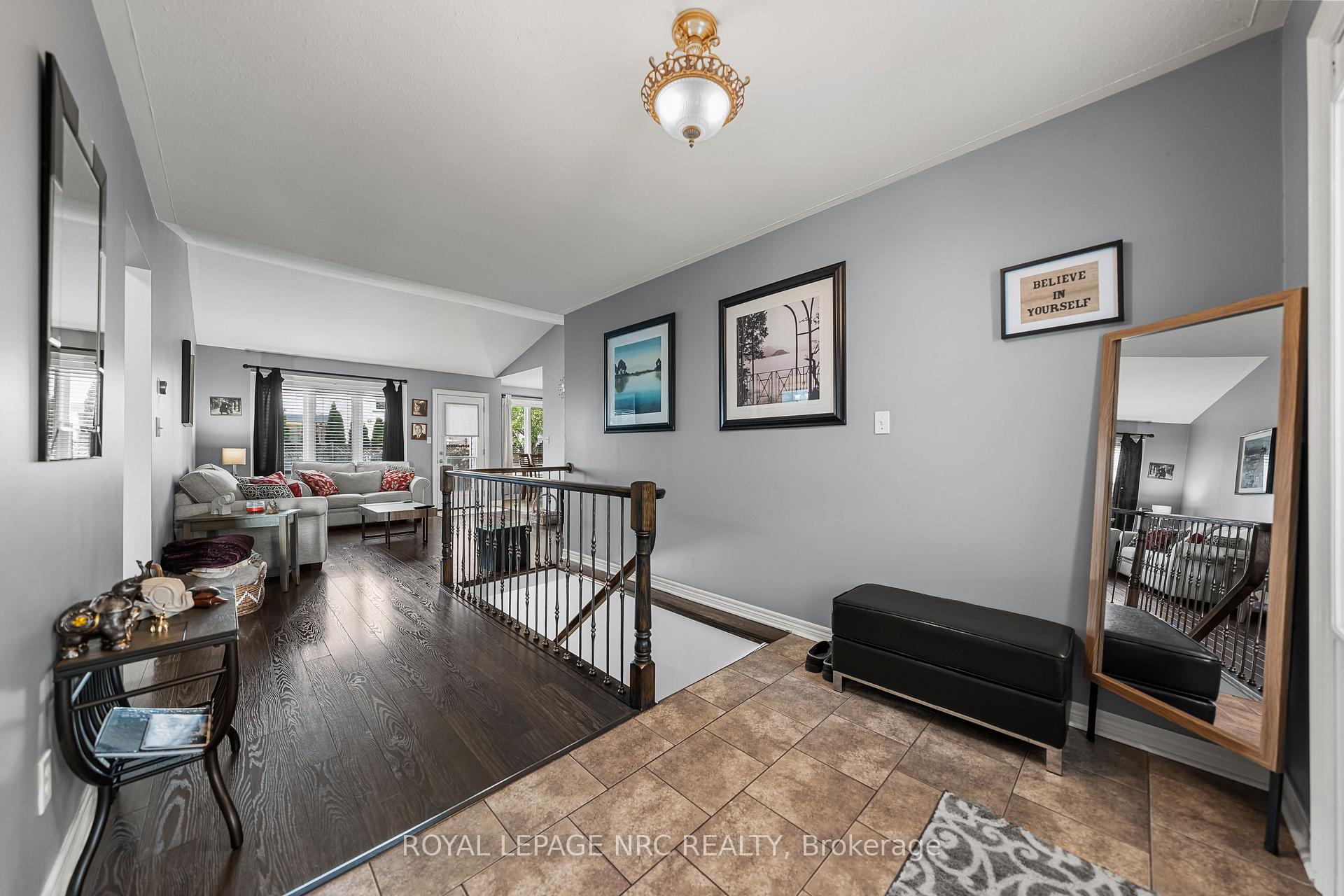 Photo 7 of 1052 Vansickle Road N, St. Catharines, Grapeview — HOMEH
