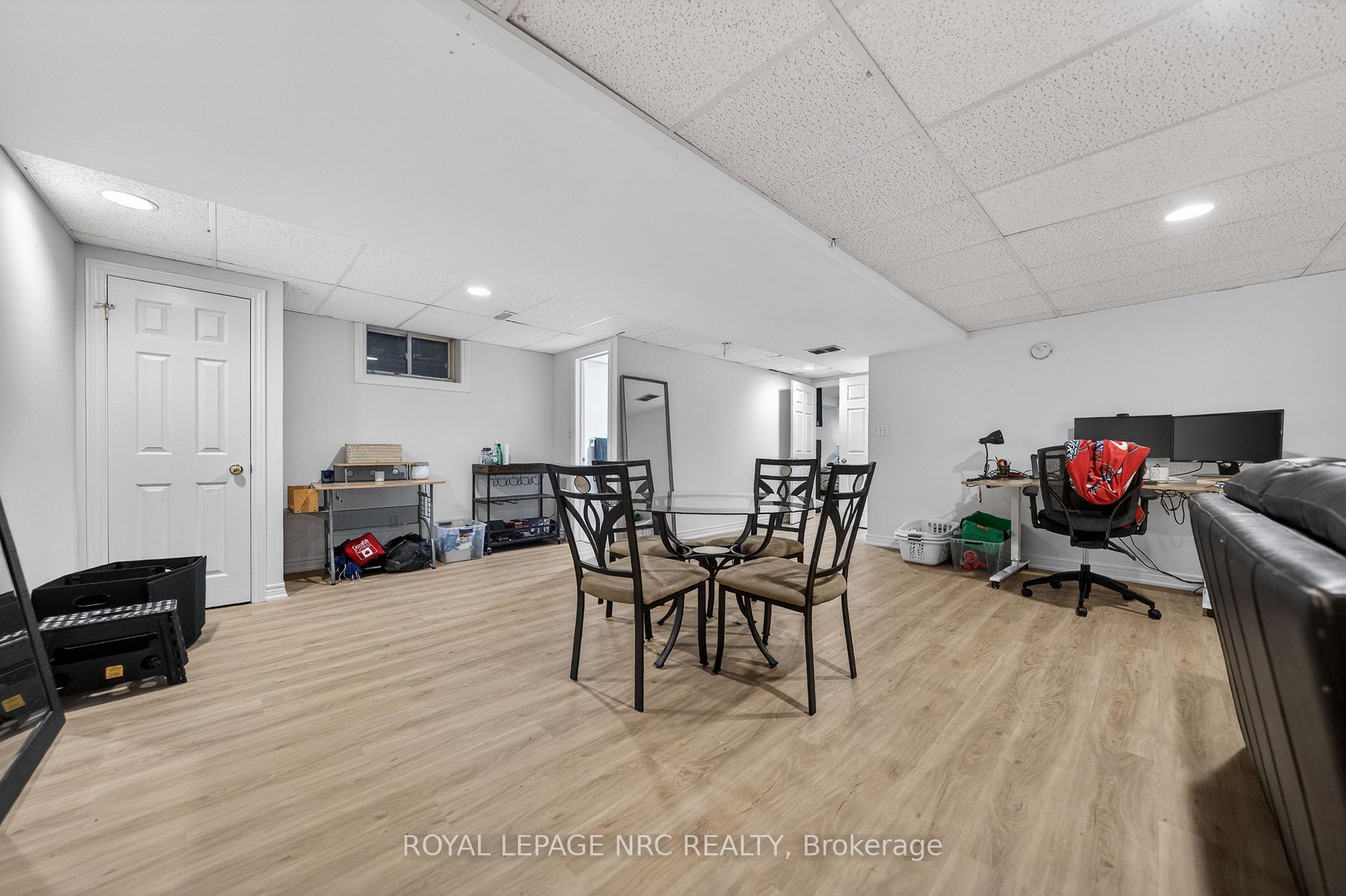 Photo 32 of 1052 Vansickle Road N, St. Catharines, Grapeview — HOMEH
