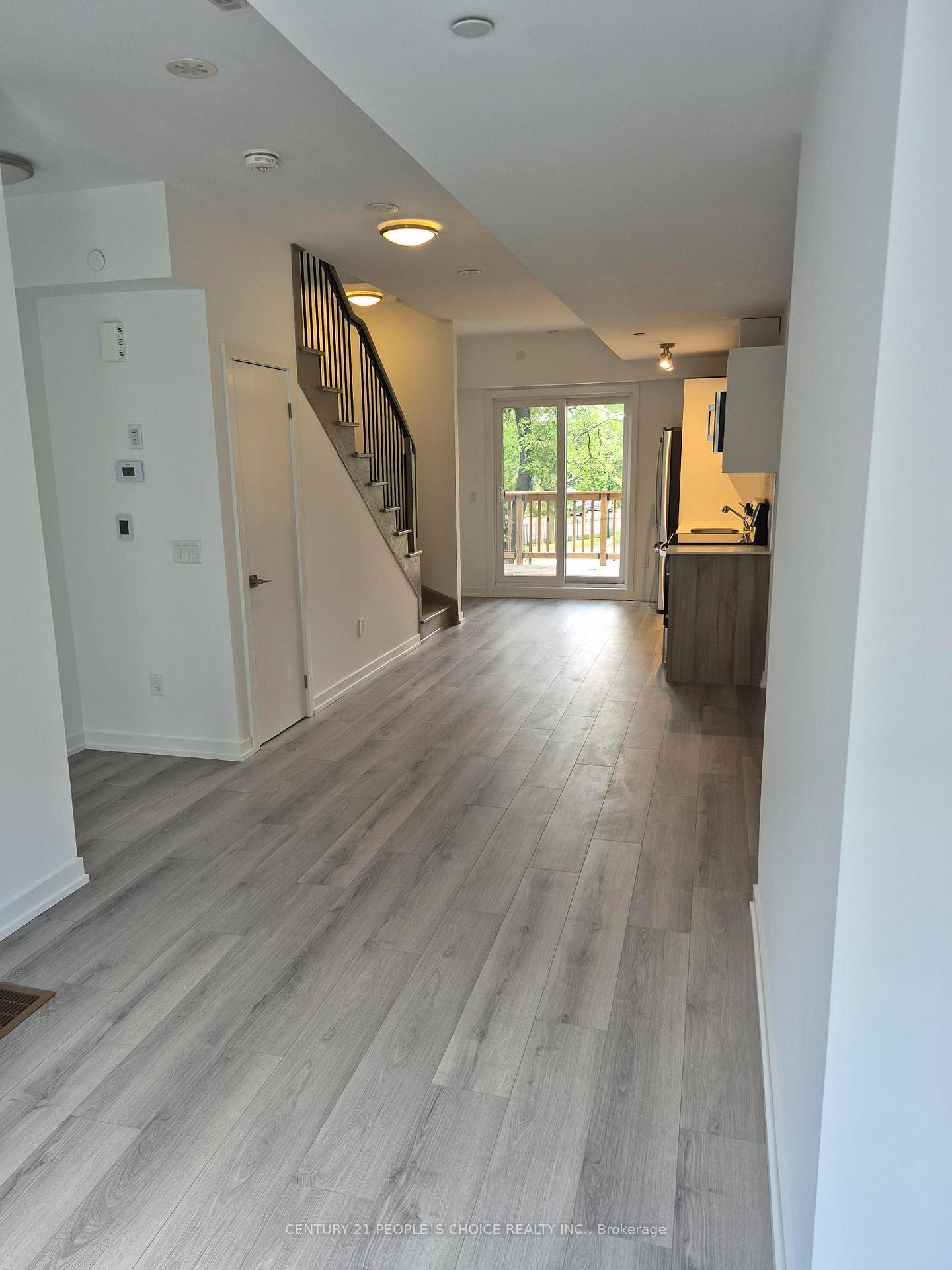 Photo 6 of 21 Calamint Lane, Scarborough, L'Amoreaux — HOMEH