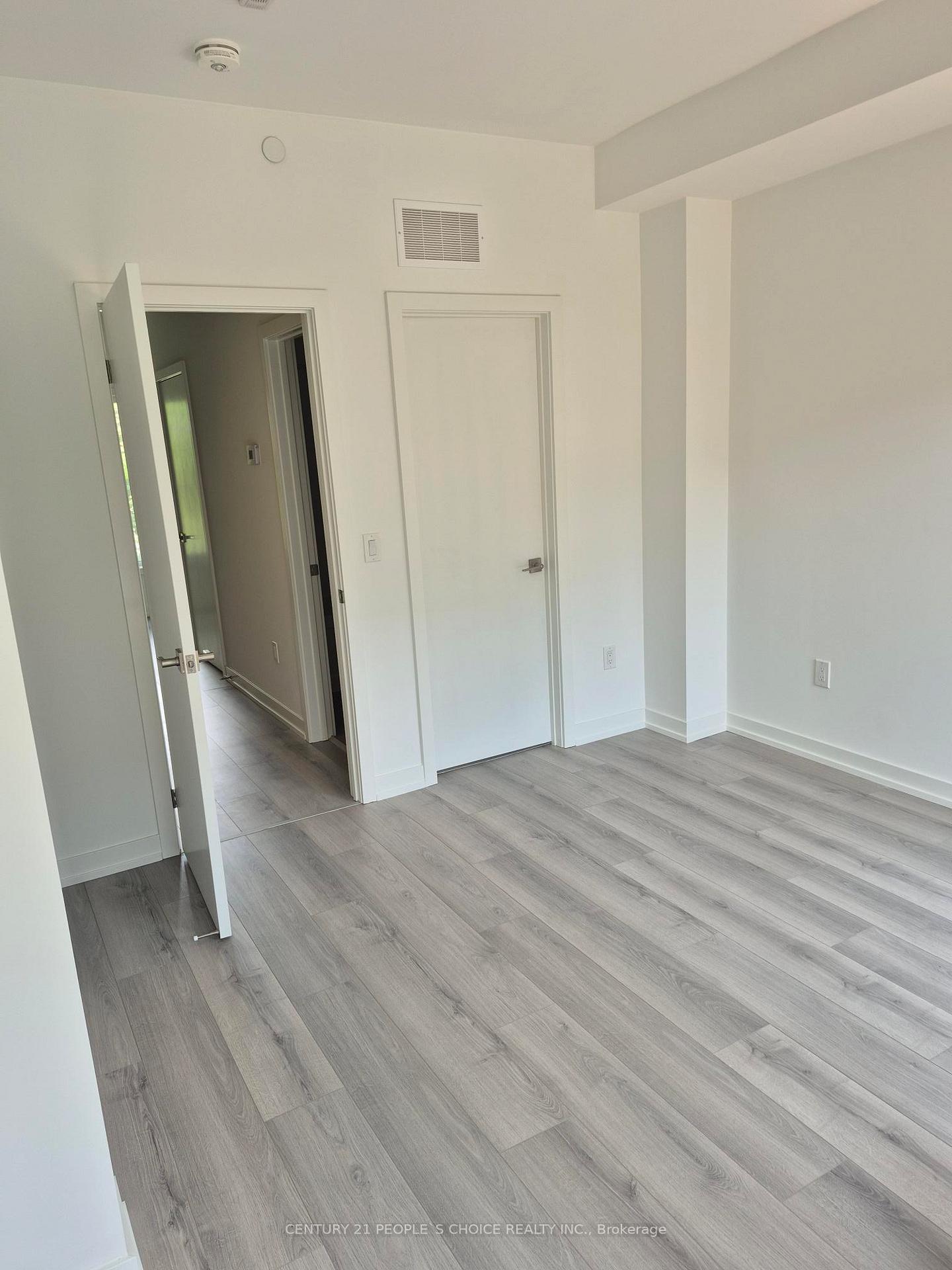 Photo 15 of 21 Calamint Lane, Scarborough, L'Amoreaux — HOMEH