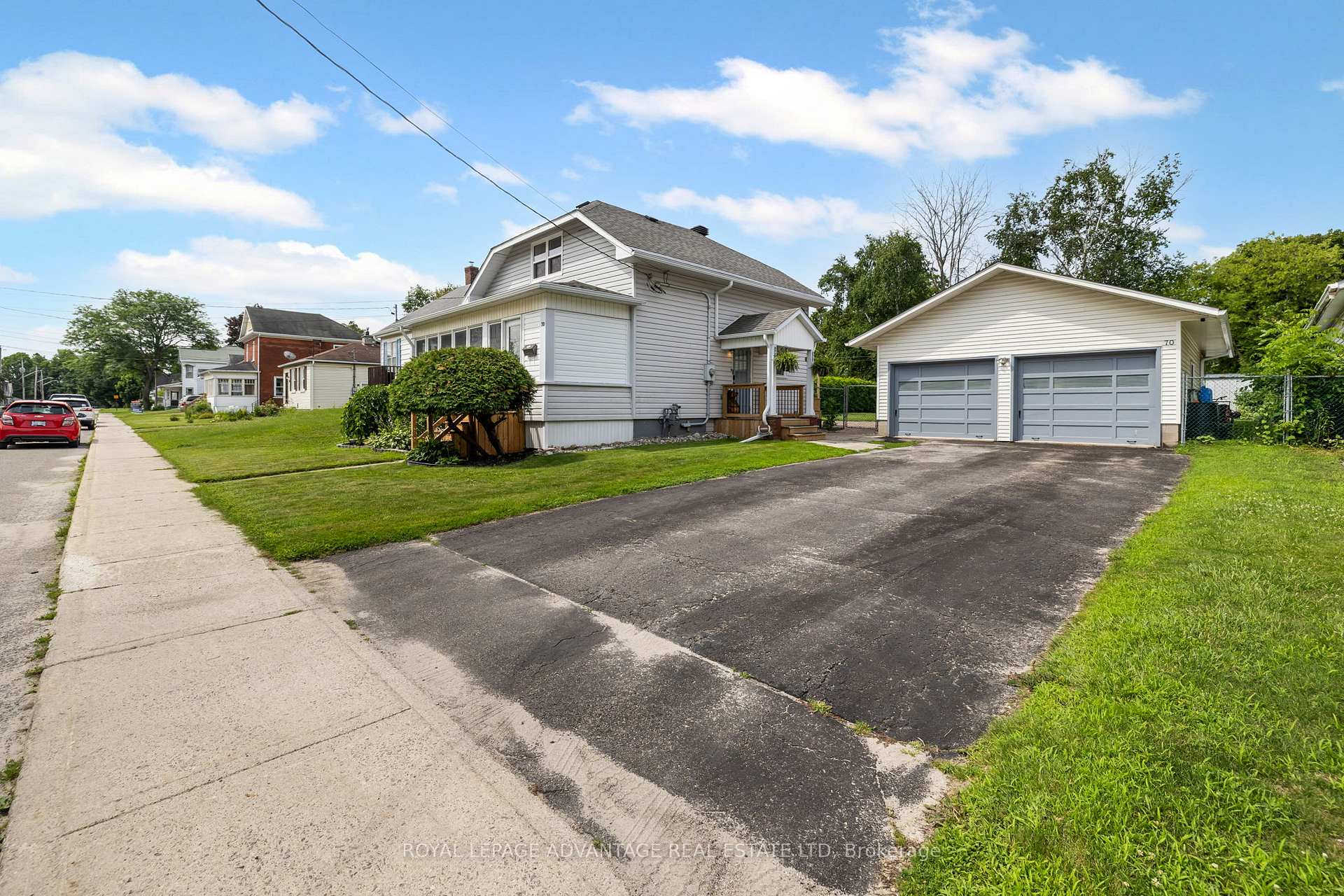 Photo 2 of 70 Abel Street, Smiths Falls, Smiths Falls — HOMEH